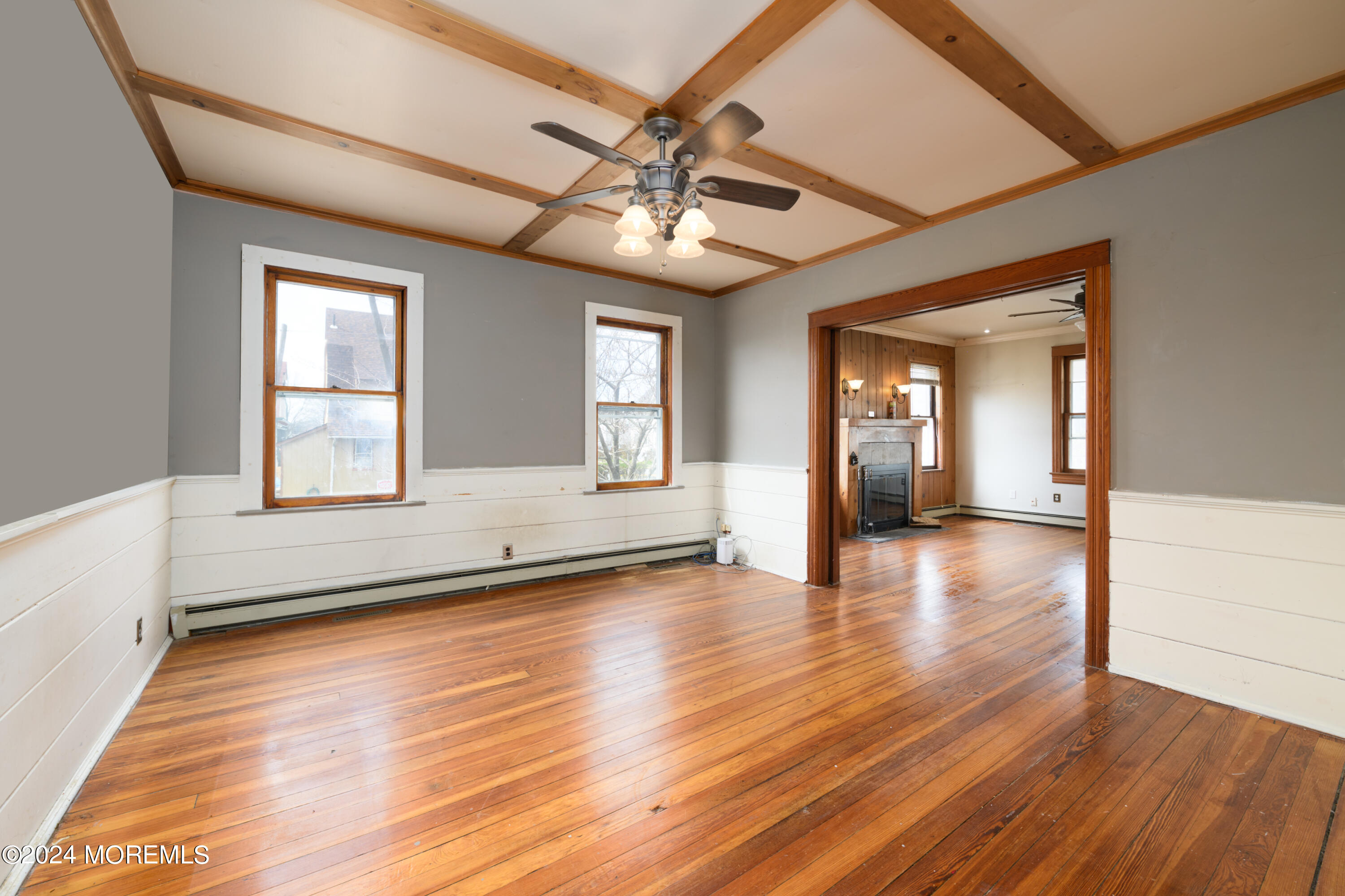 27 E Mount Avenue