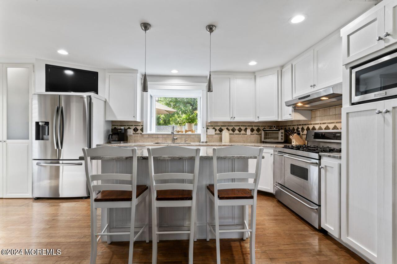185 3rd Street