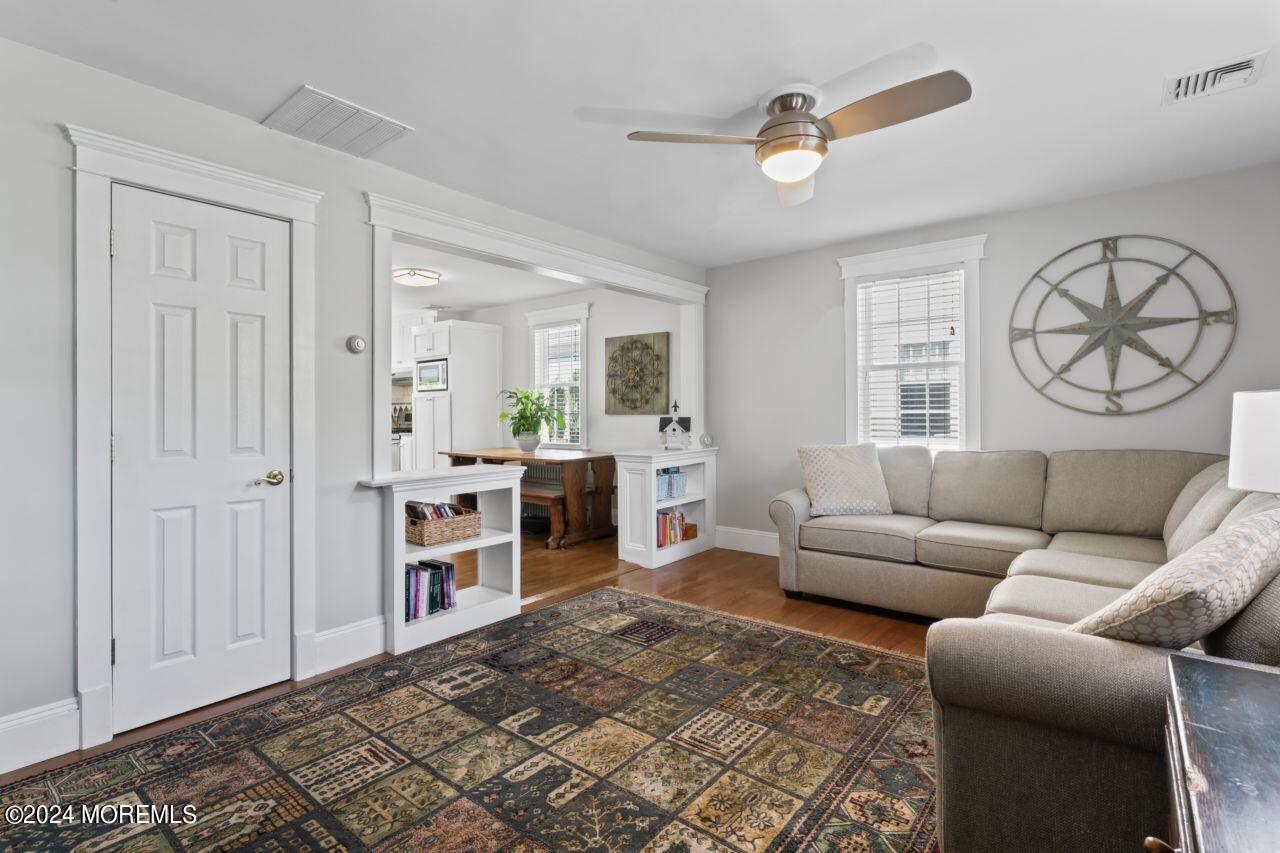 185 3rd Street