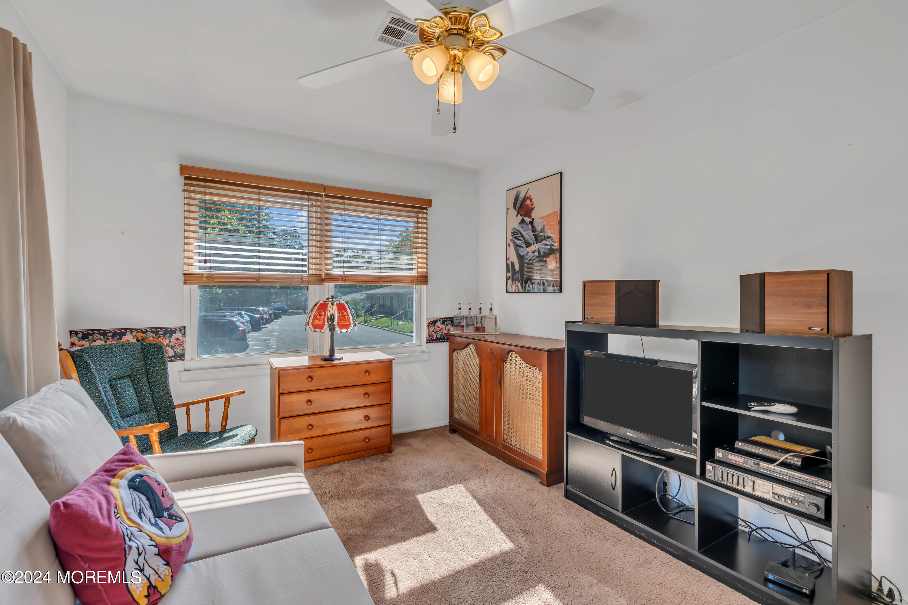 476A Thornbury Court