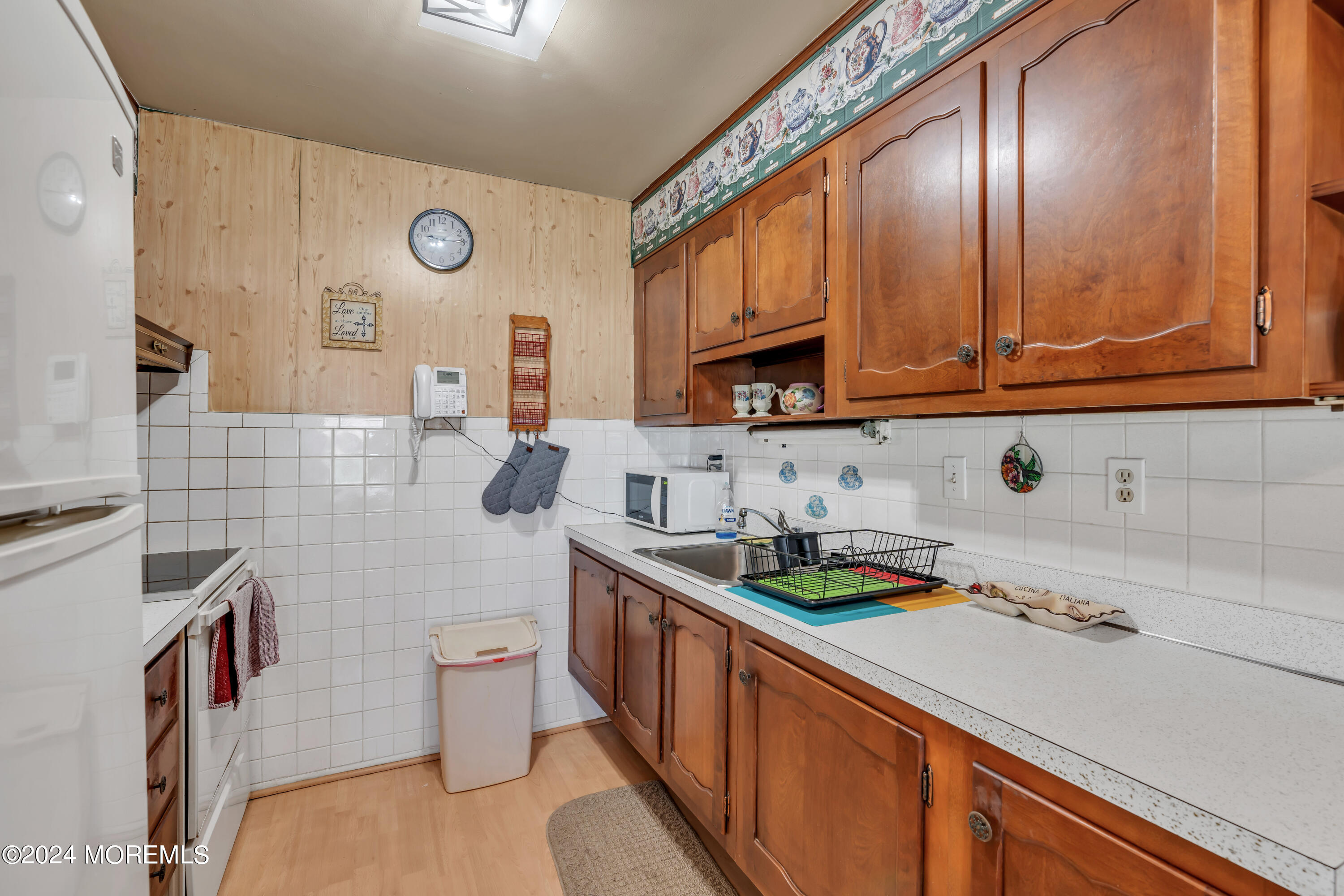 476A Thornbury Court