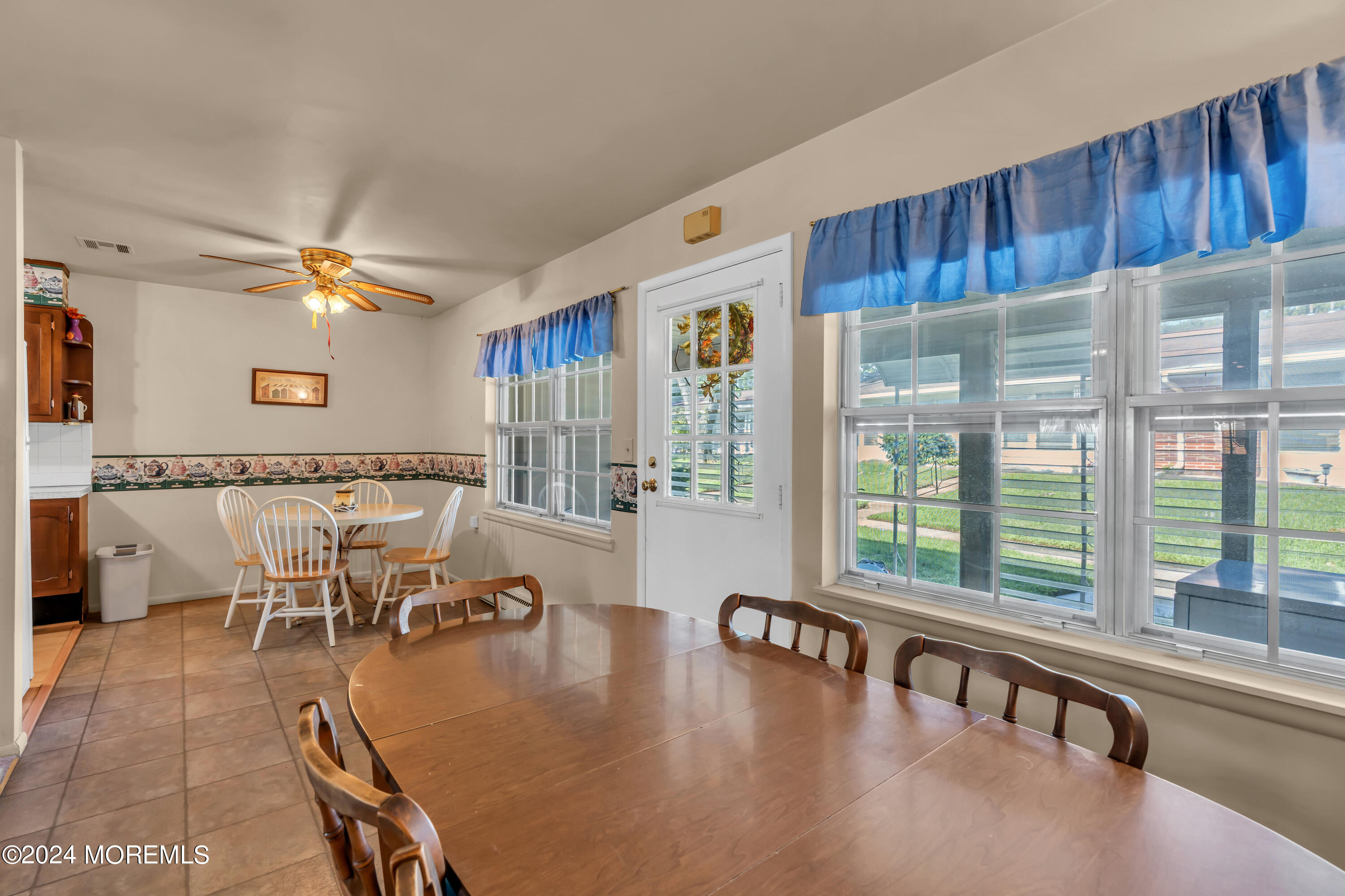 476A Thornbury Court