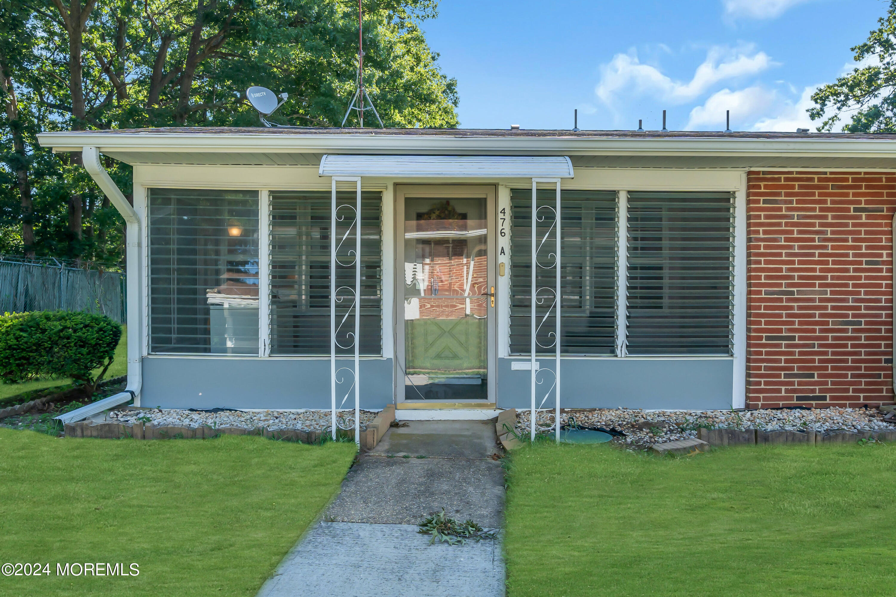 476A Thornbury Court