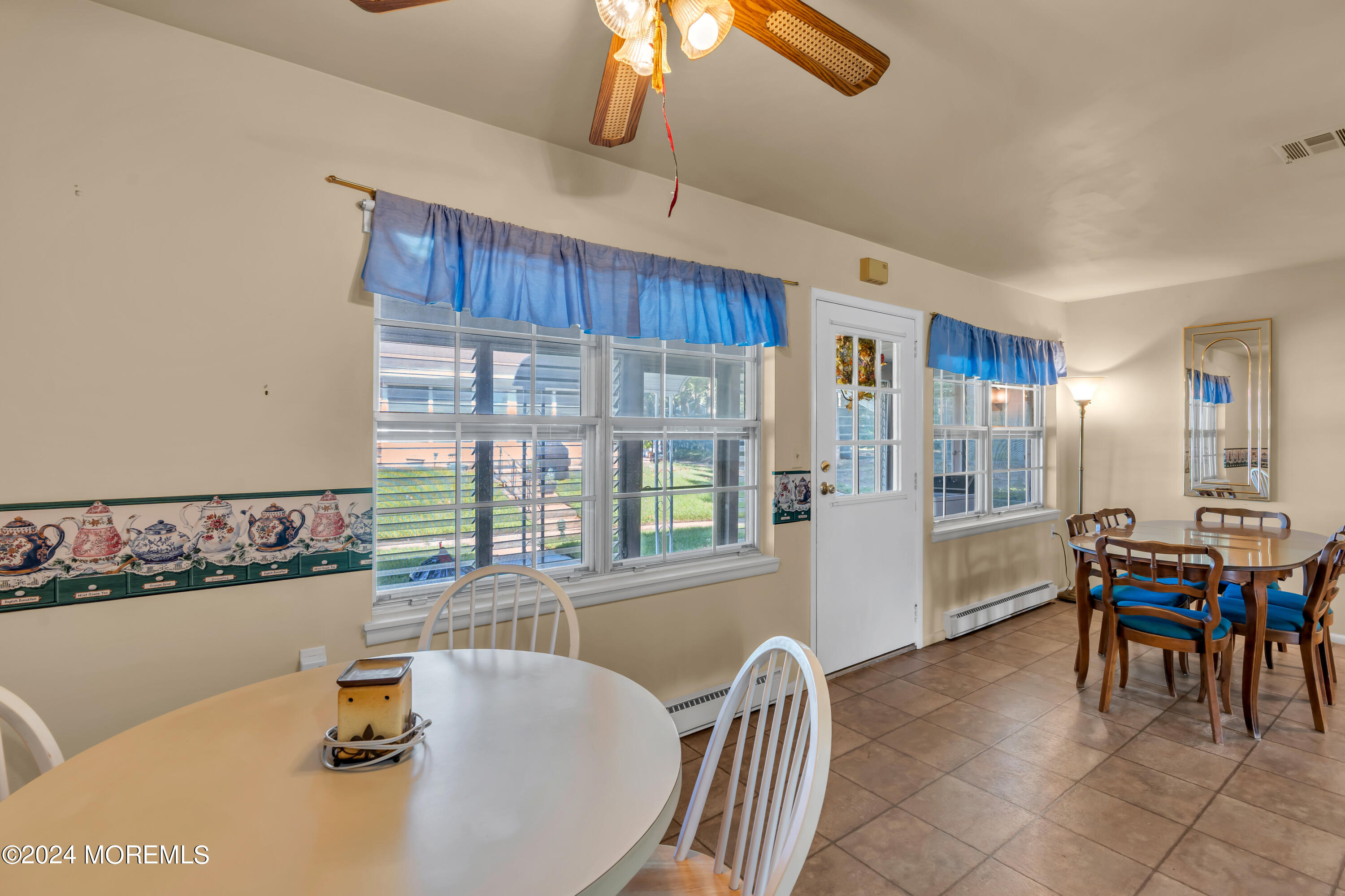 476A Thornbury Court