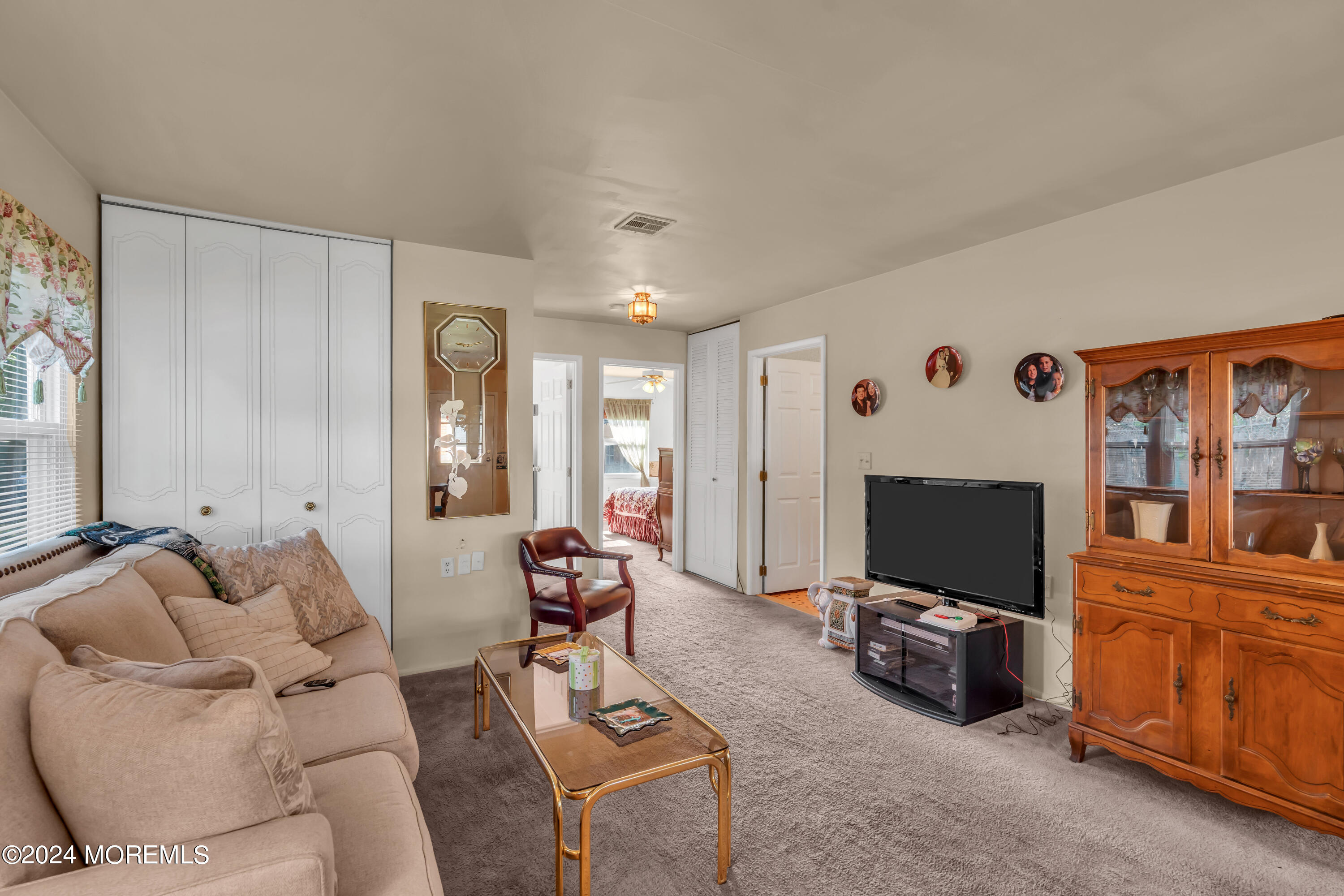 476A Thornbury Court