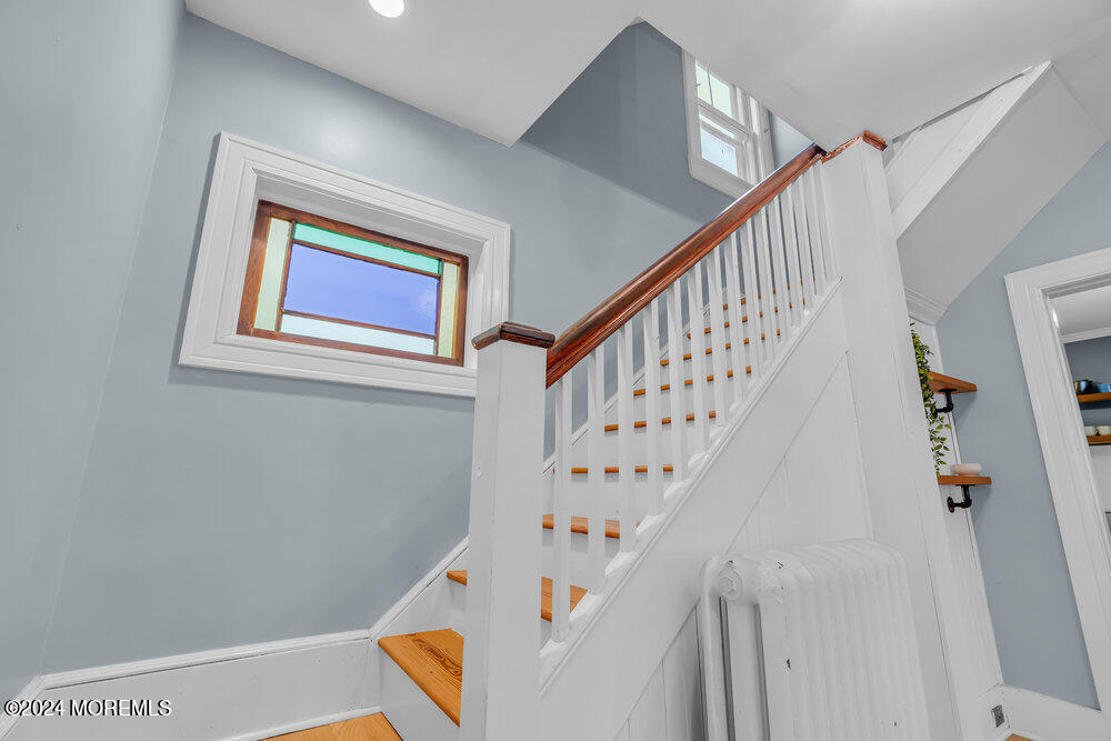 60 Linden Place