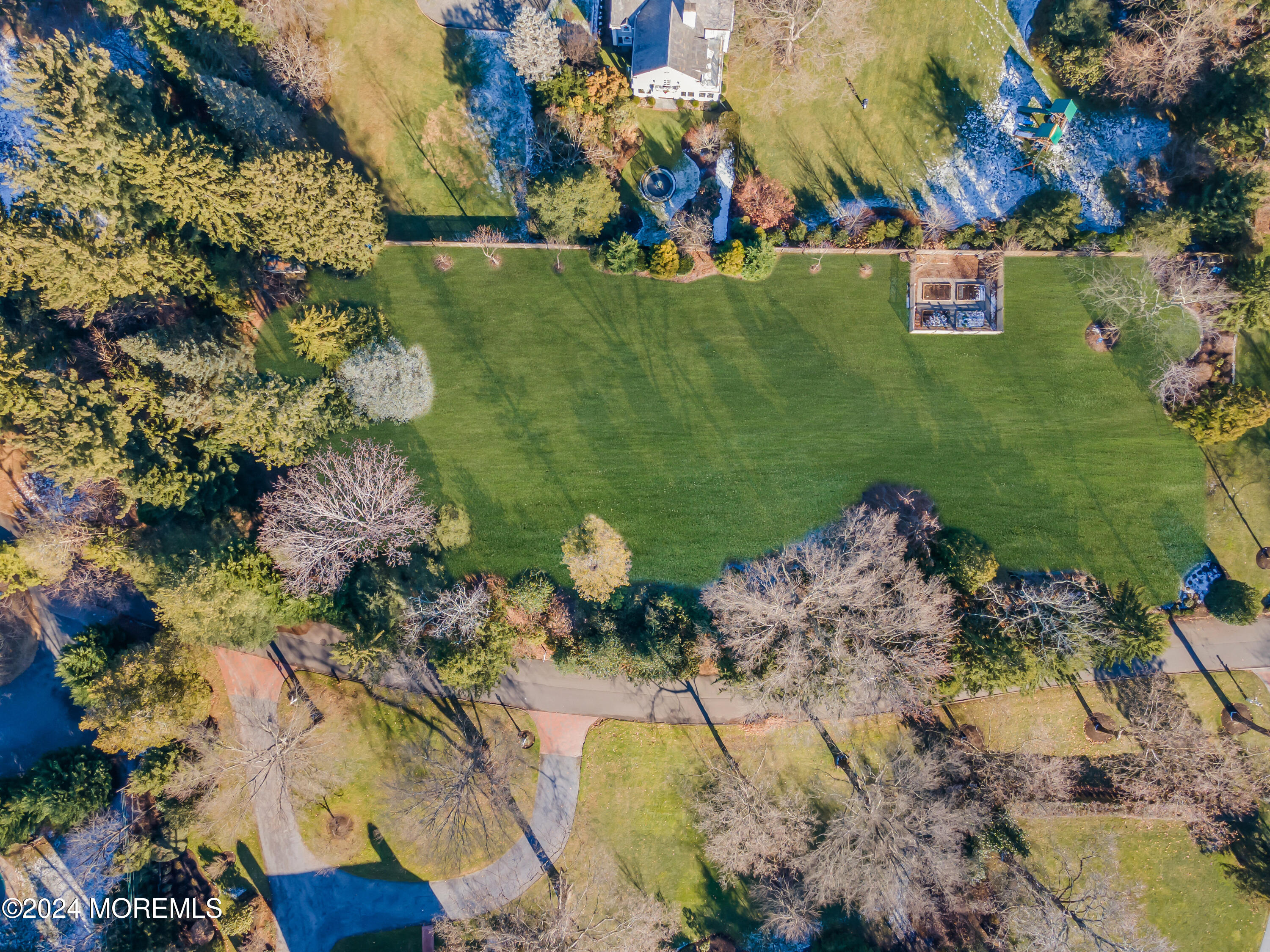 11 Buttonwood Lane E