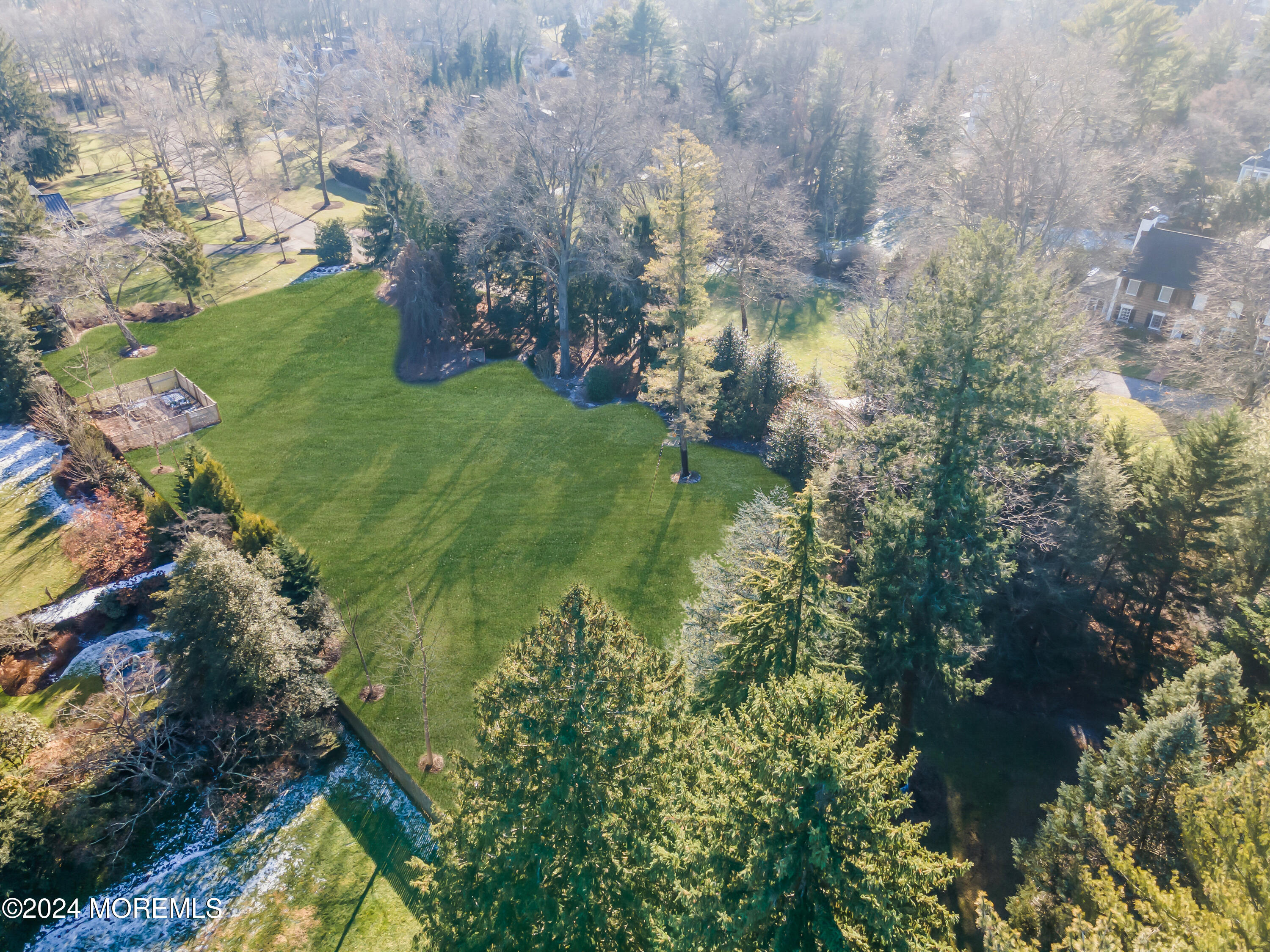 11 Buttonwood Lane E