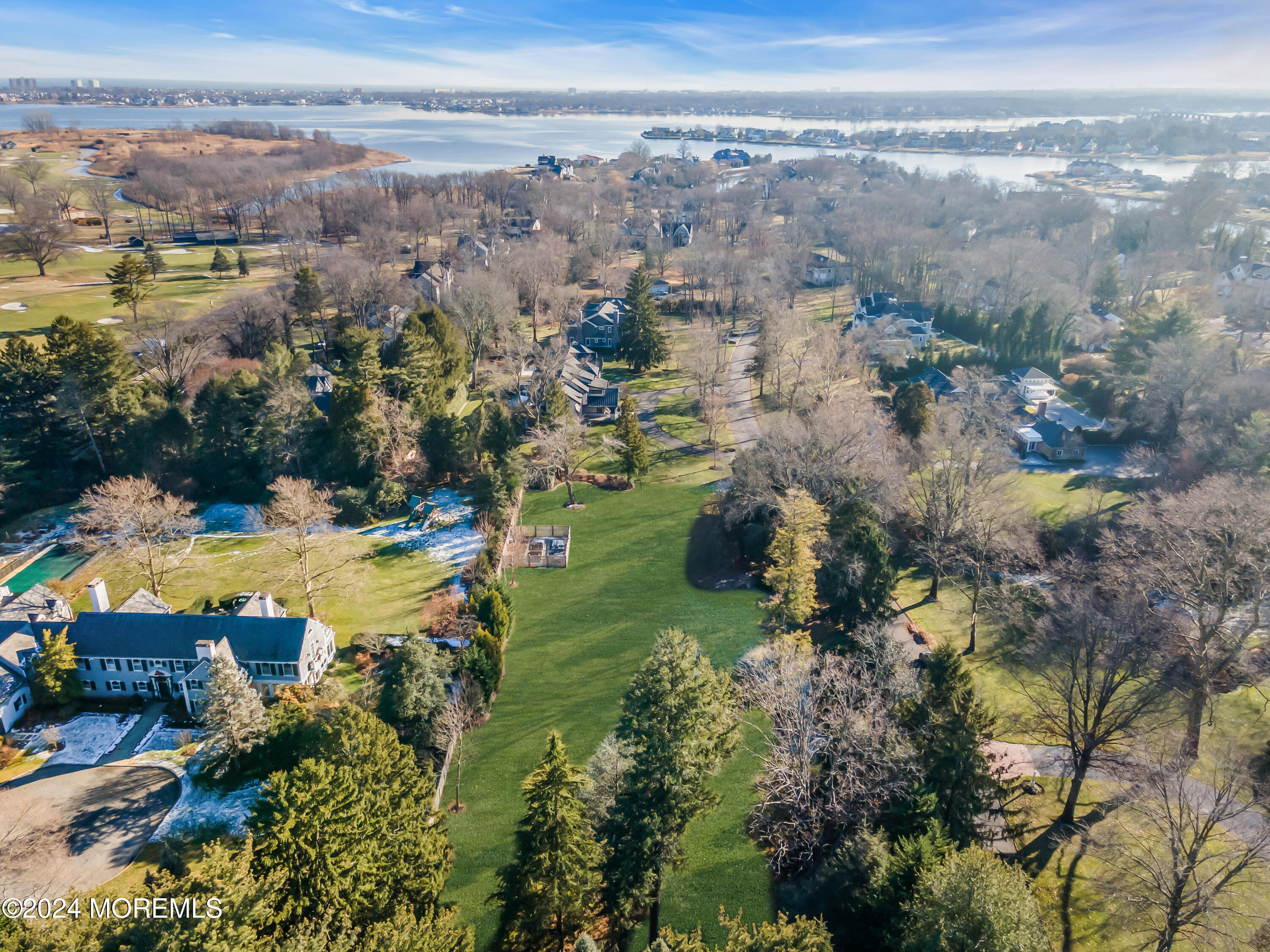 11 Buttonwood Lane E