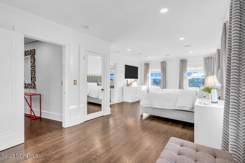 405 Sunset Avenue