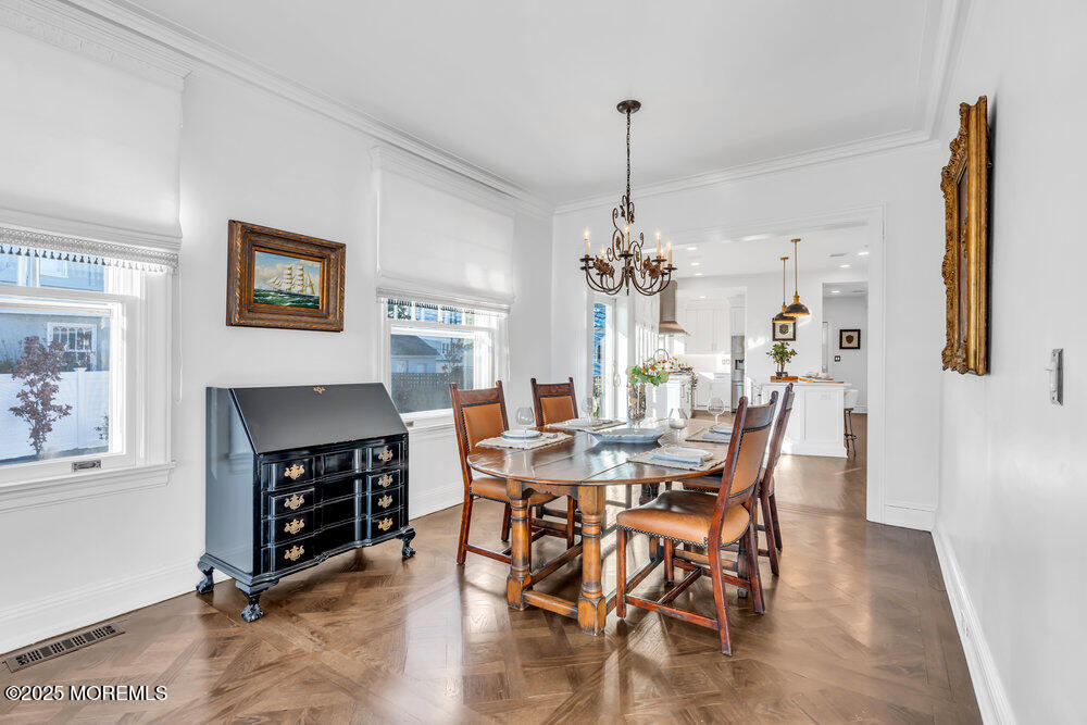 405 Sunset Avenue