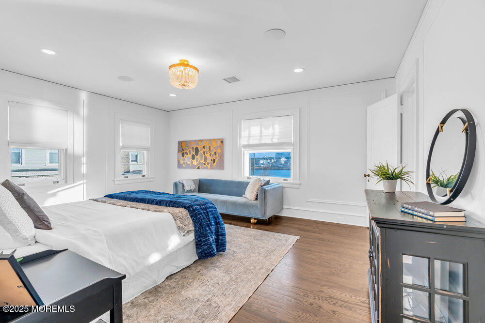 405 Sunset Avenue