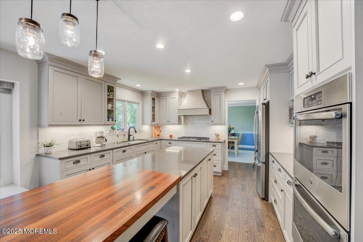 18 Vaughn Drive