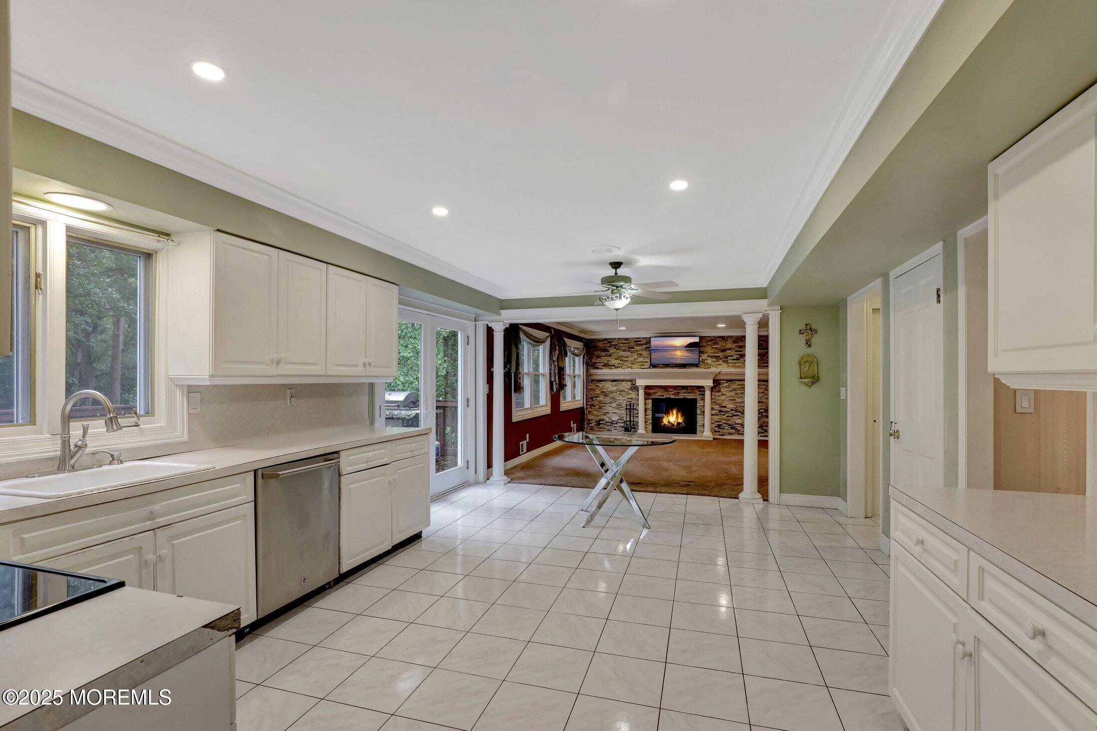 805 Church Lane