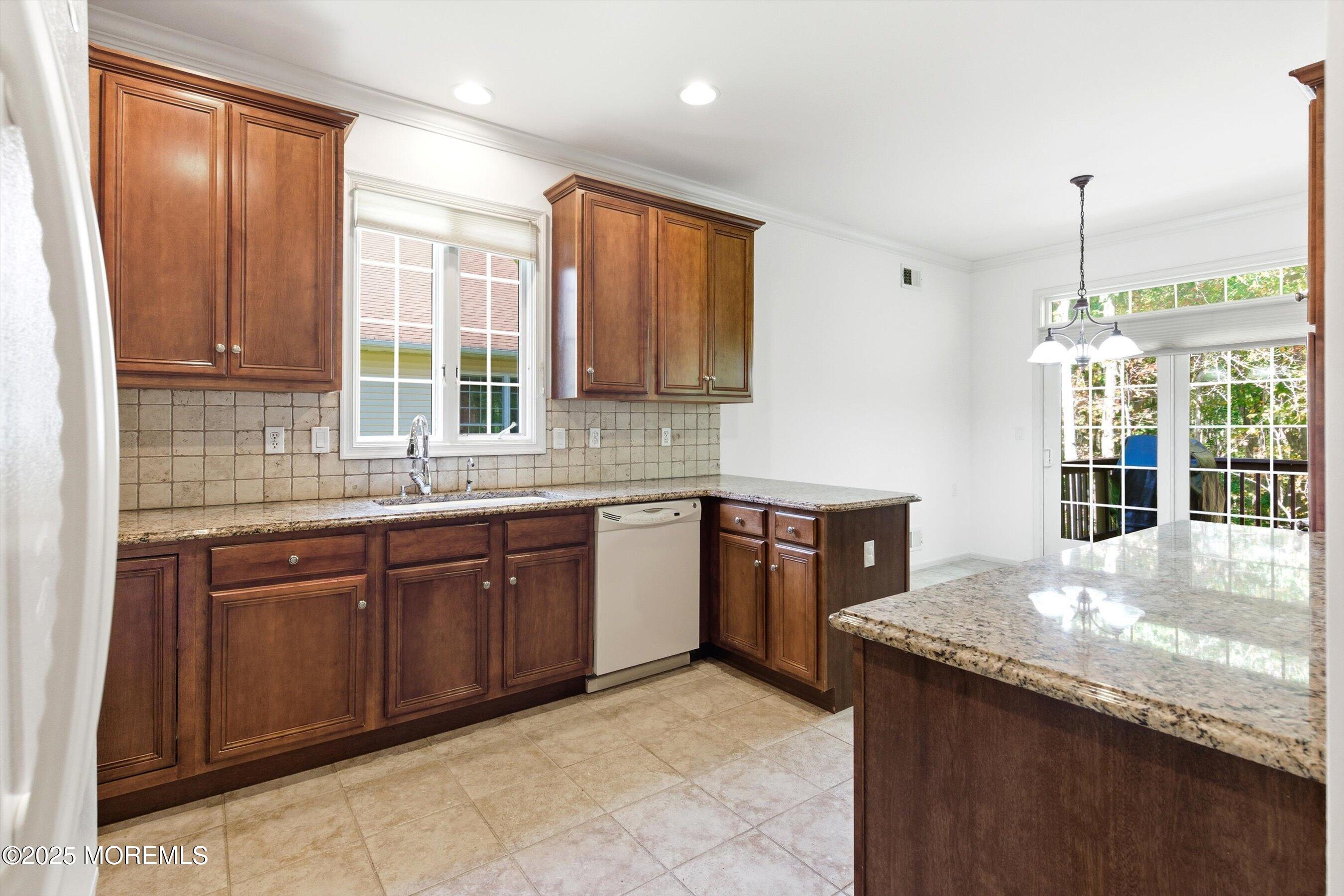 11 Rolling Meadows Boulevard S