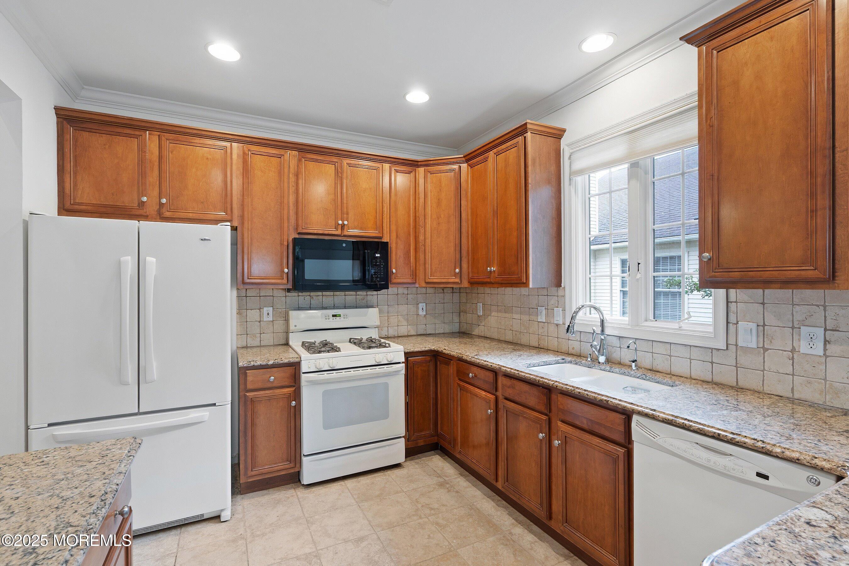 11 Rolling Meadows Boulevard S