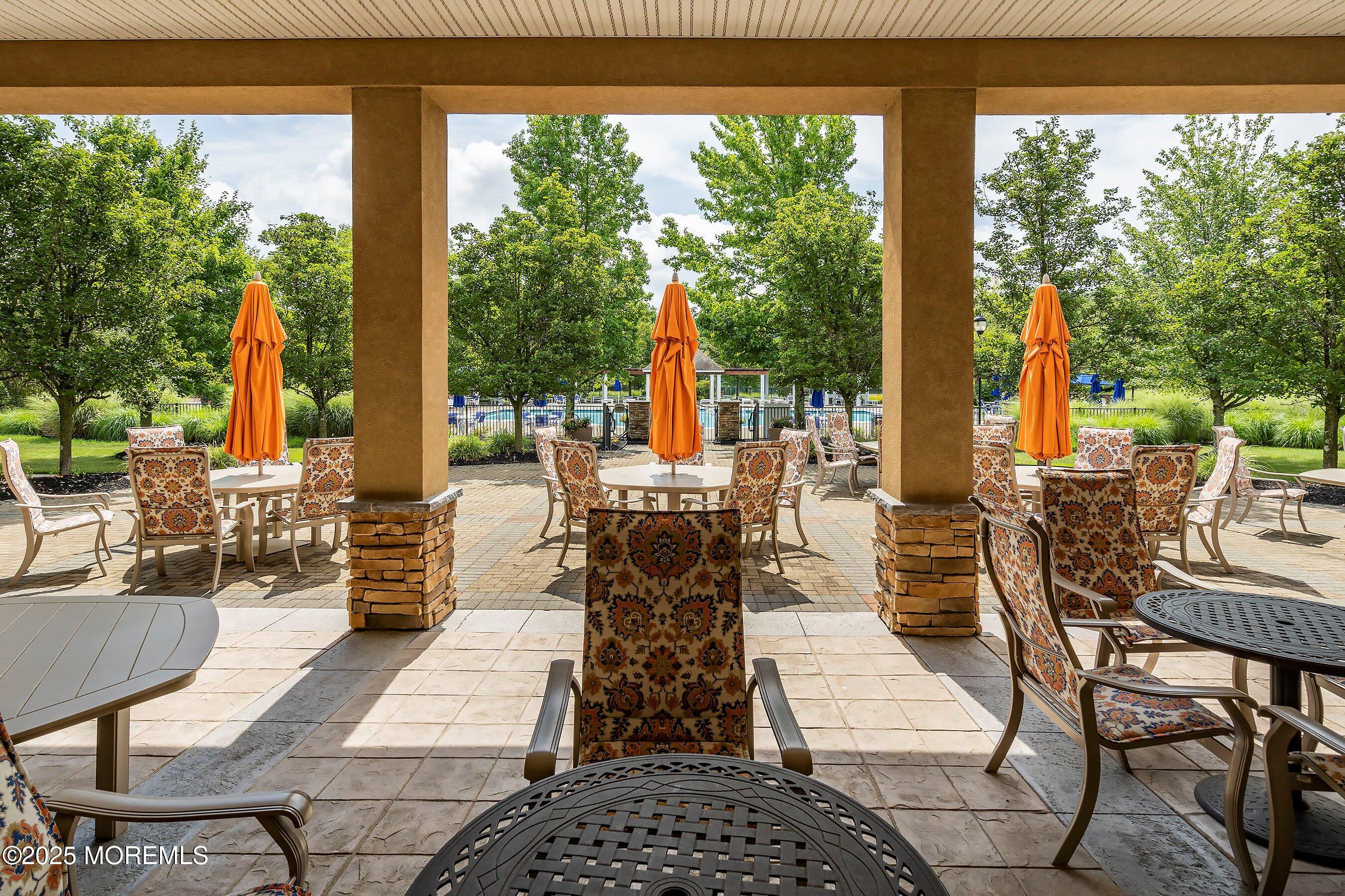 11 Rolling Meadows Boulevard S