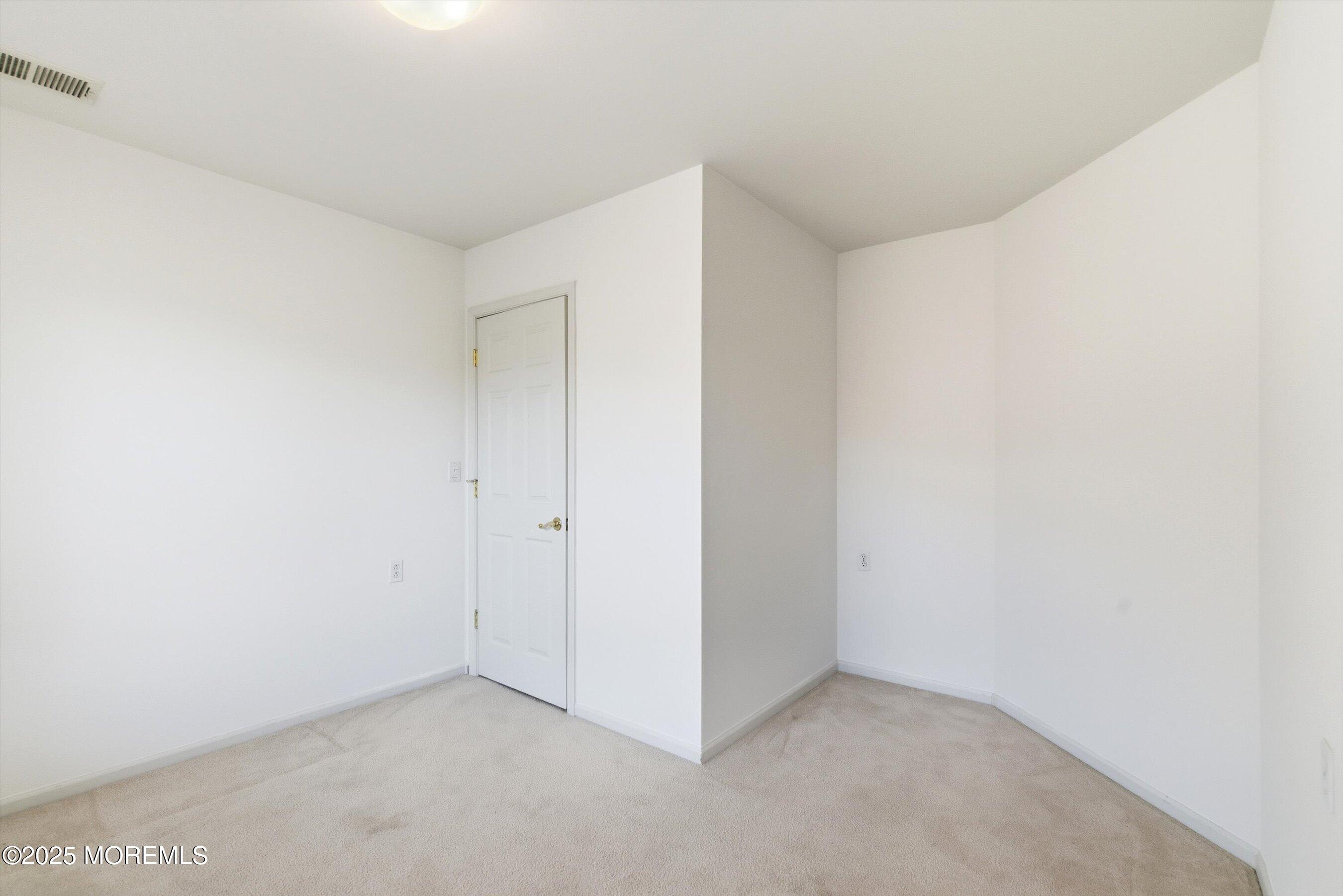 11 Rolling Meadows Boulevard S