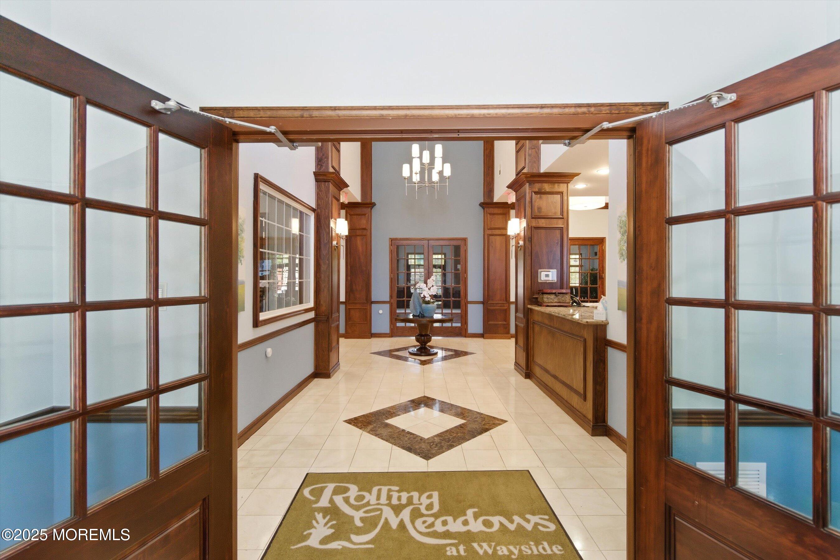 11 Rolling Meadows Boulevard S