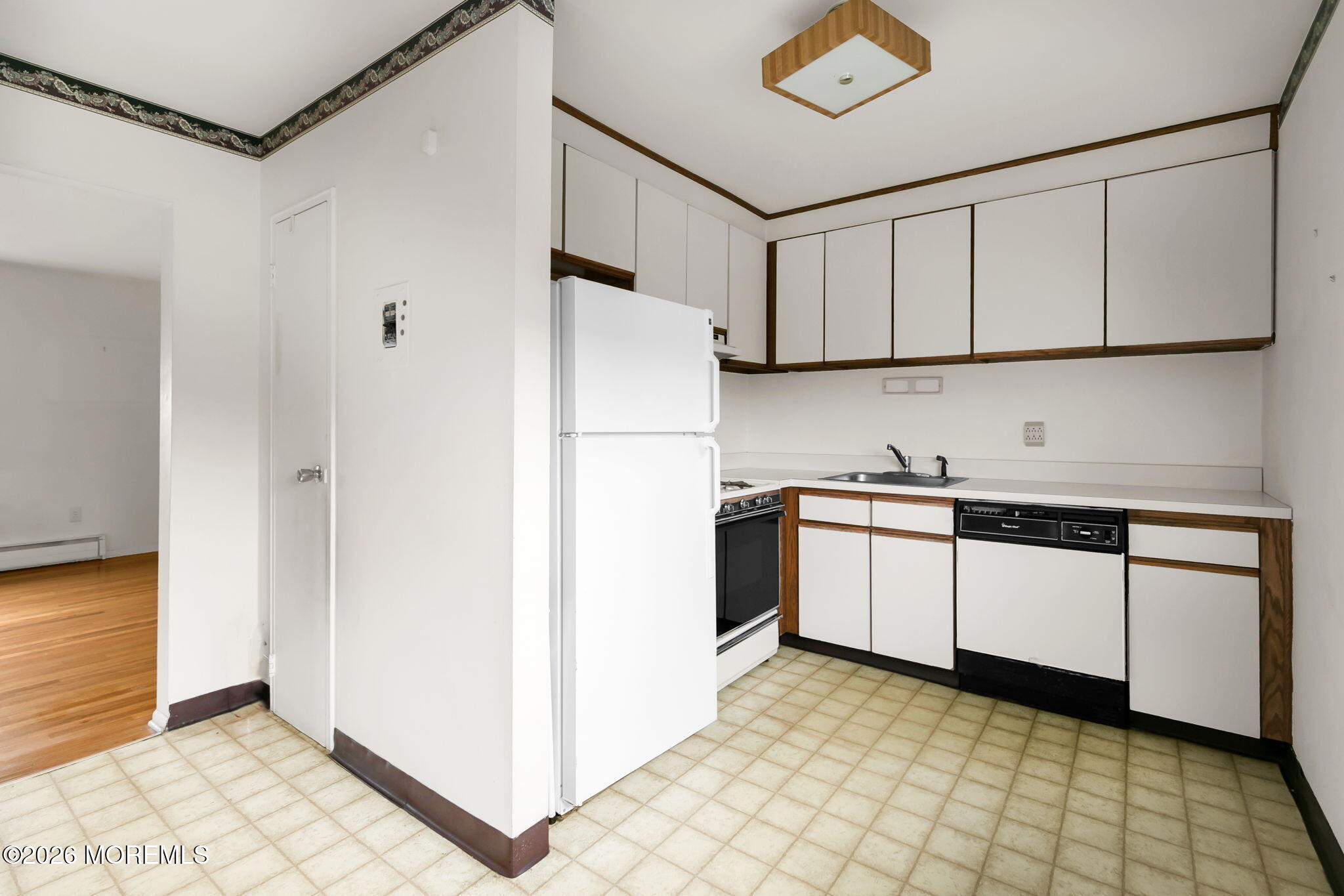 15 Azalea Court B