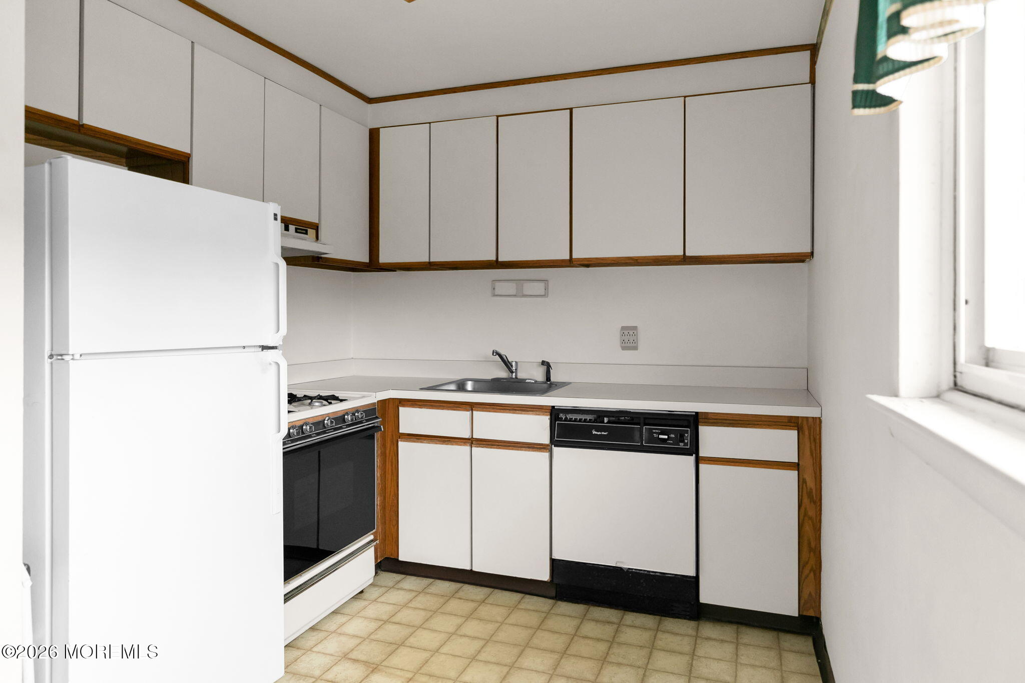 15 Azalea Court B