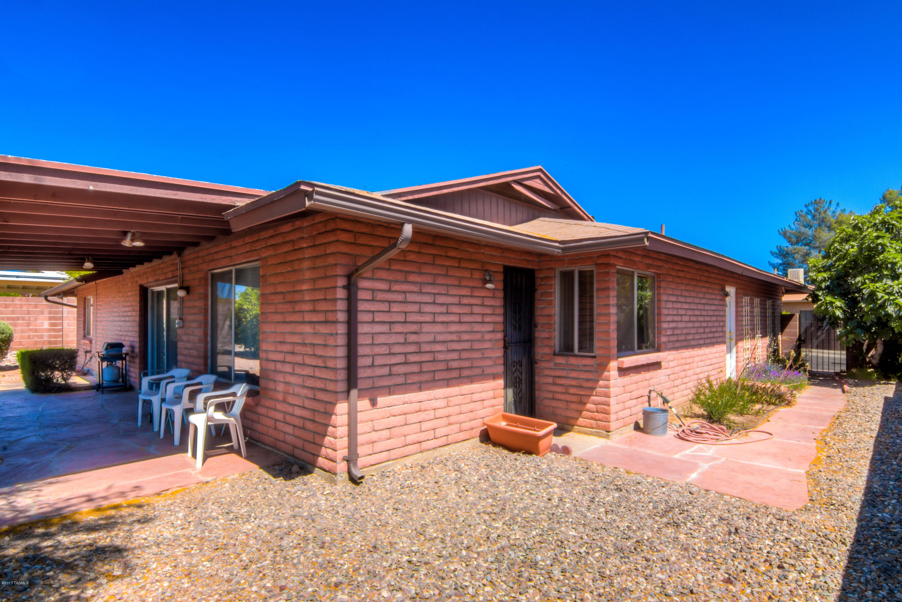 9328 N Gazelle Place