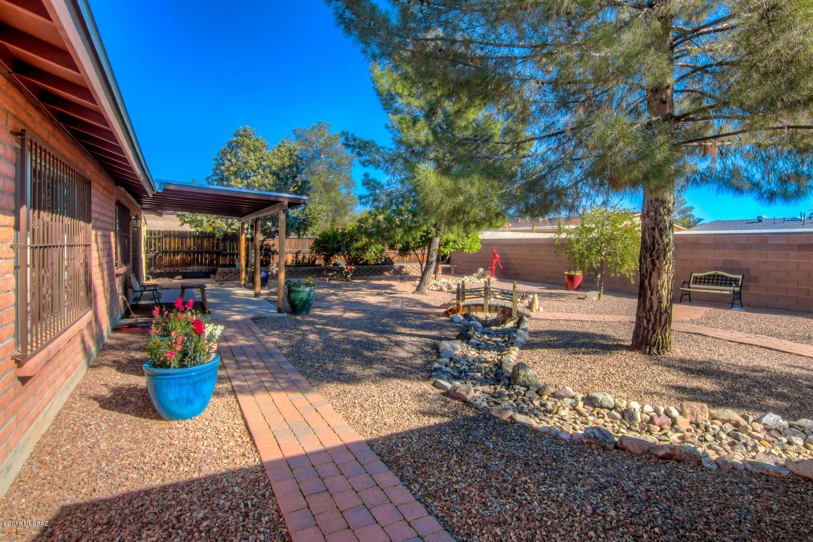 4807 W Red Wolf Drive