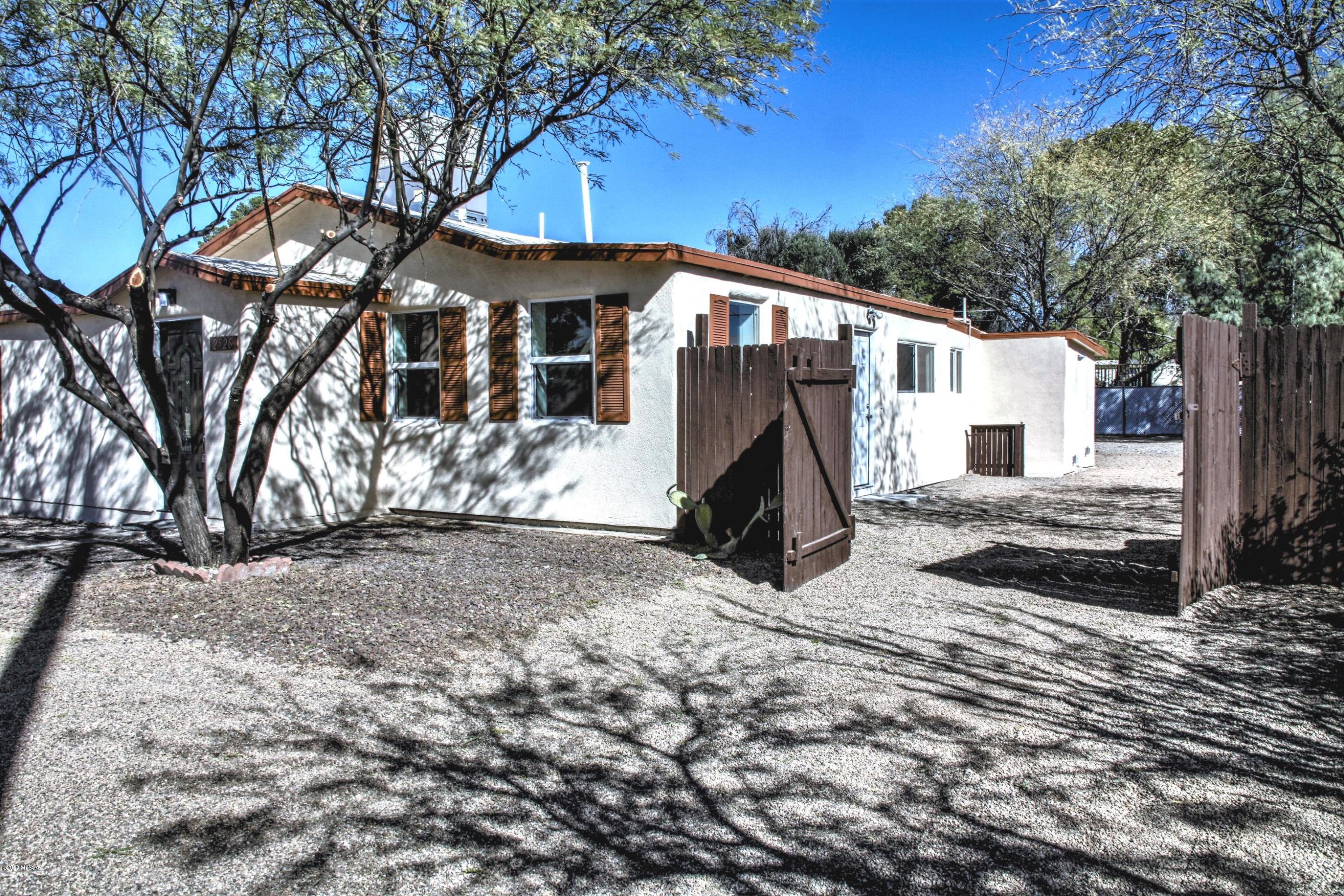 2526 N Orchard Avenue