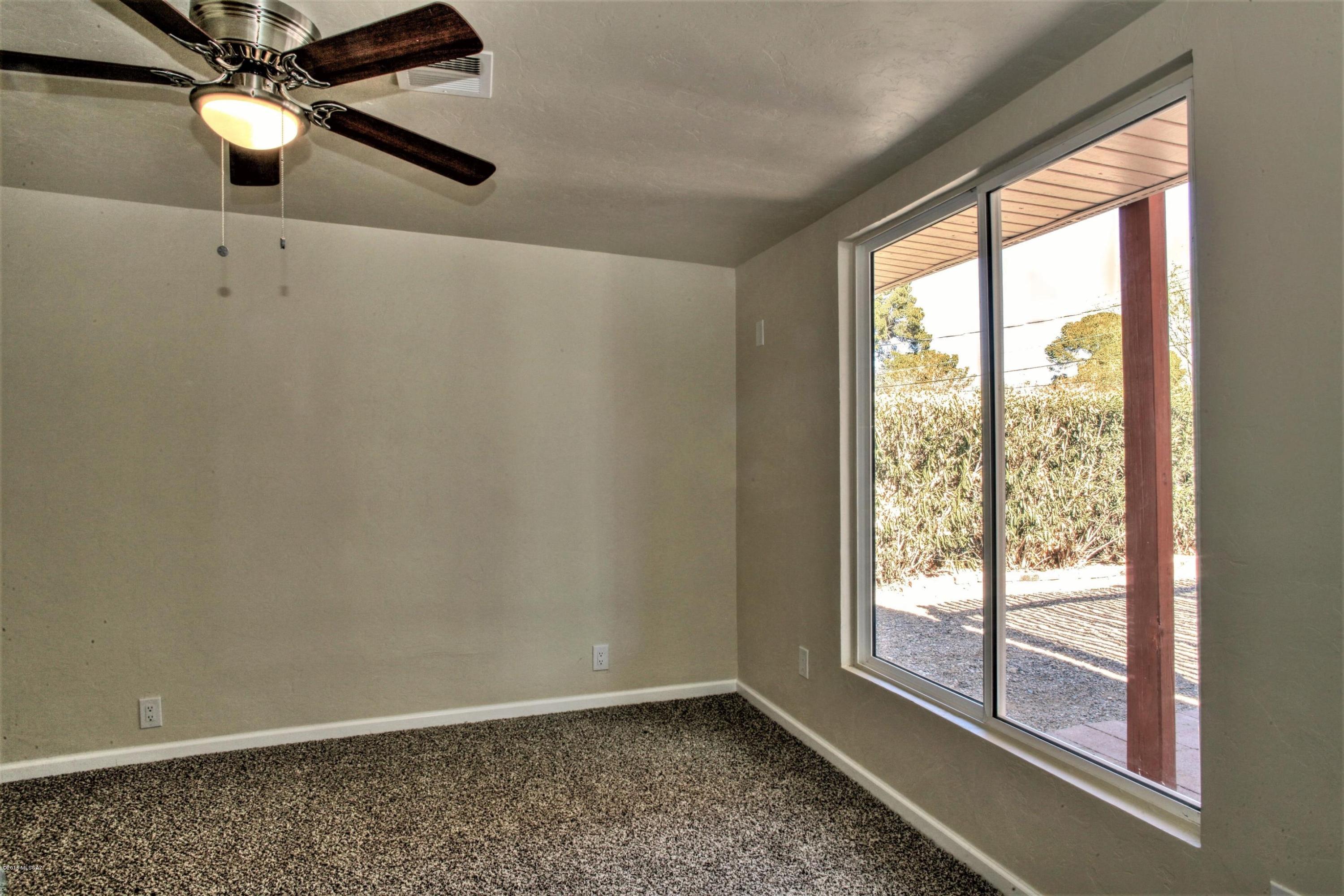 2526 N Orchard Avenue