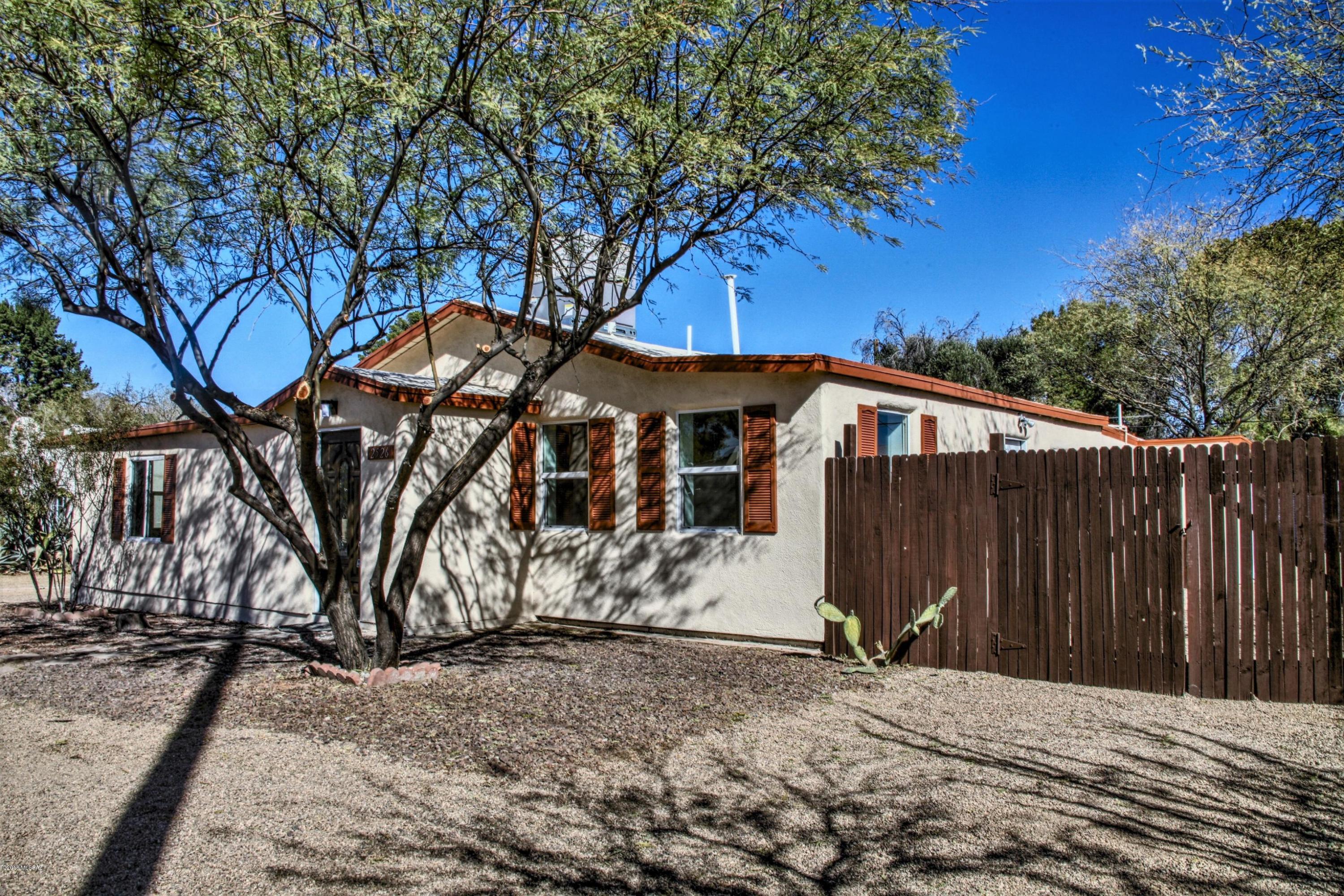 2526 N Orchard Avenue