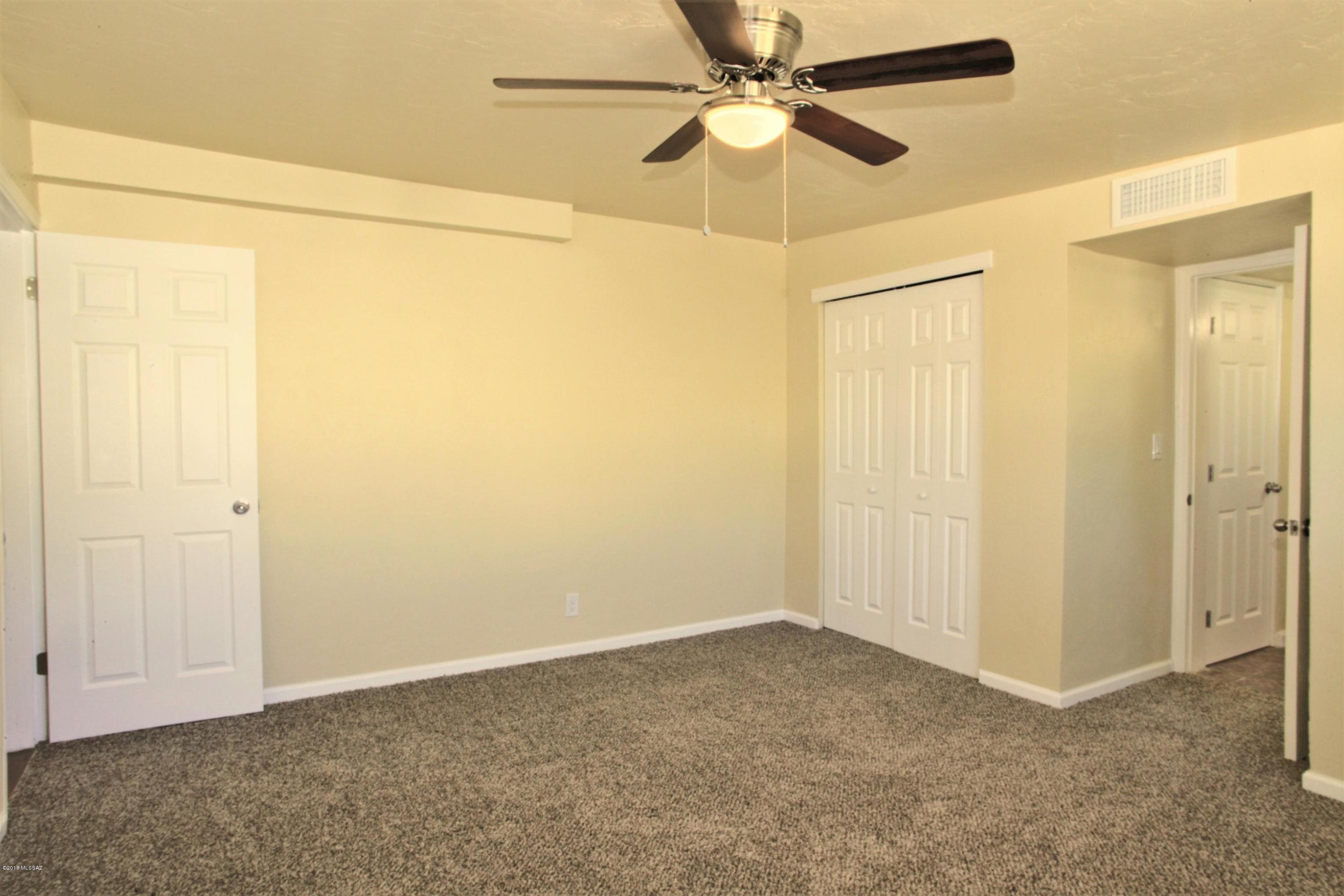 2526 N Orchard Avenue