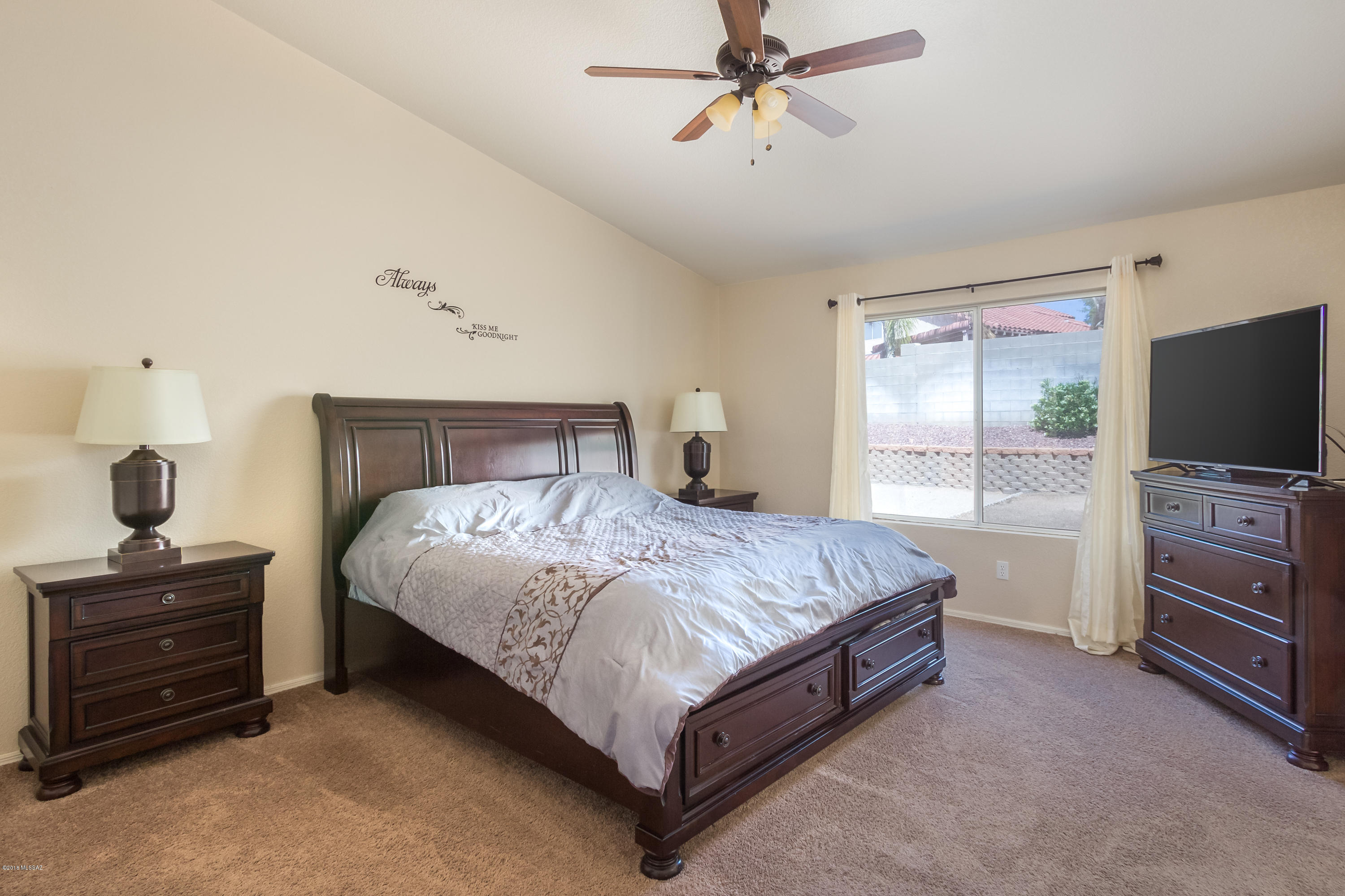 1368 W Crosswinds Place