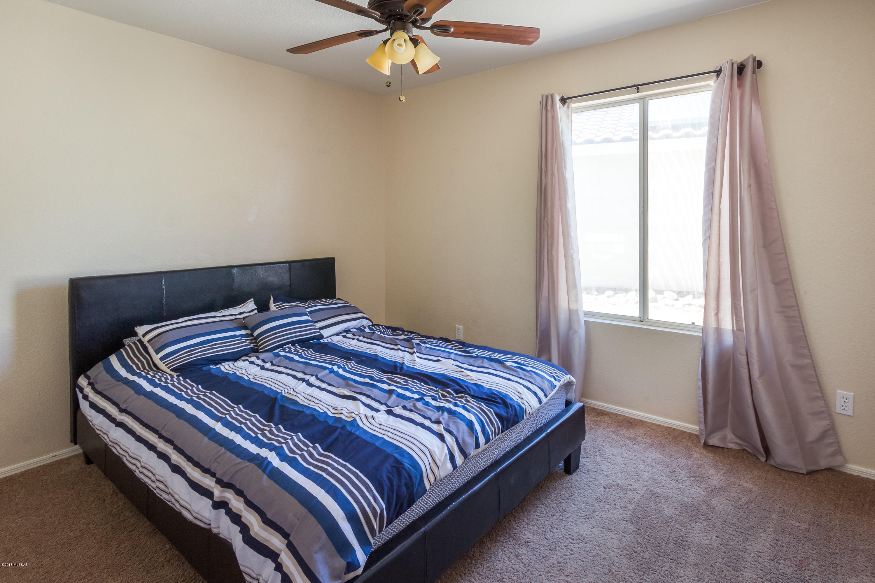 1368 W Crosswinds Place