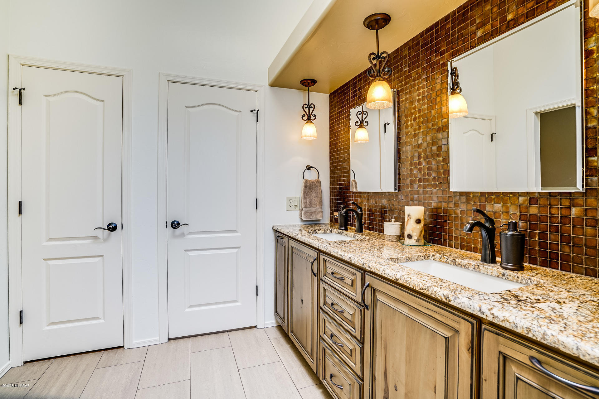 13911 N Eddington Place