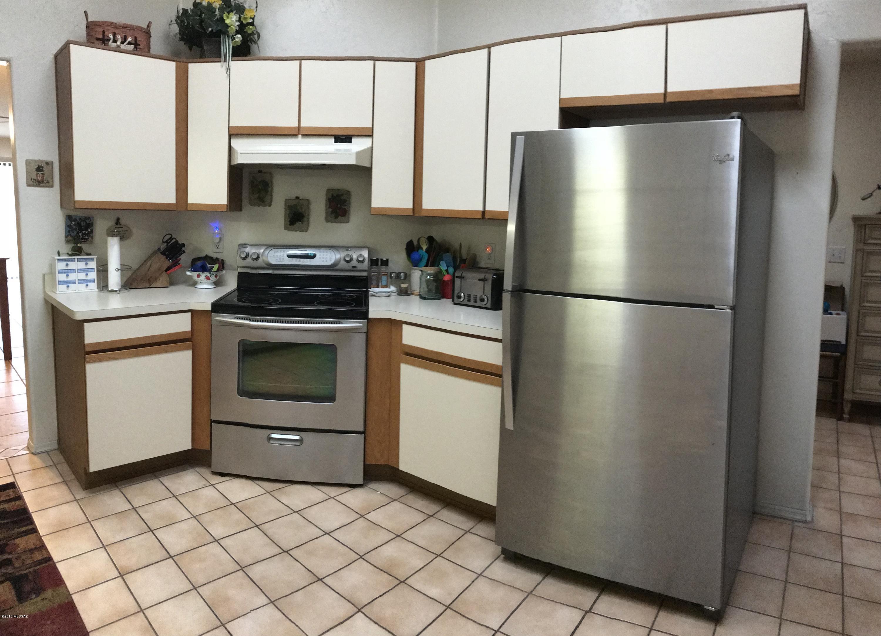 730 W Rushwood Drive