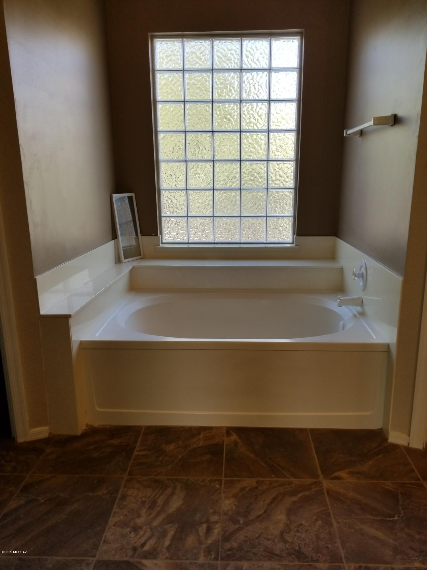 11229 N Via Rancho Naranjo