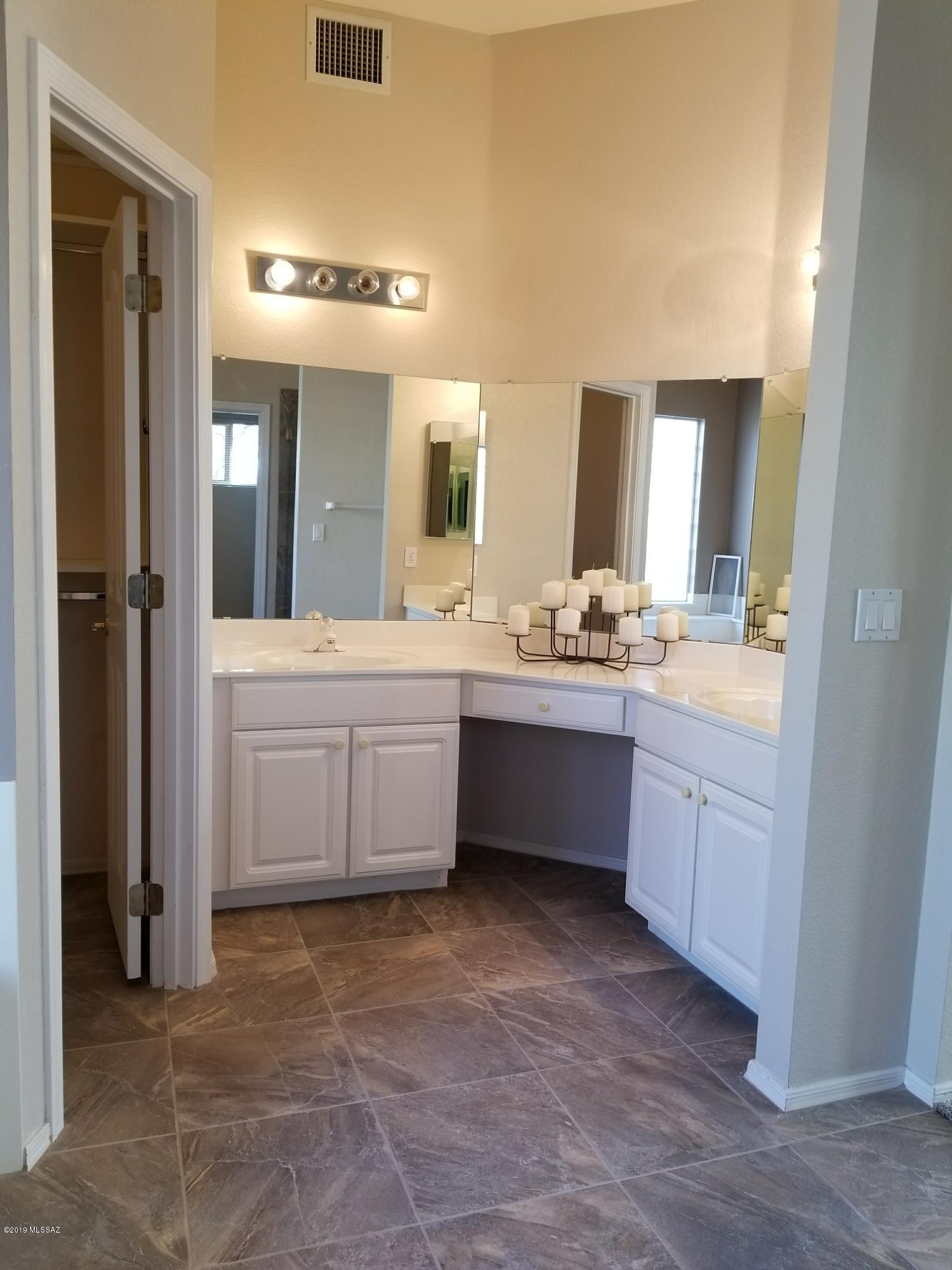 11229 N Via Rancho Naranjo