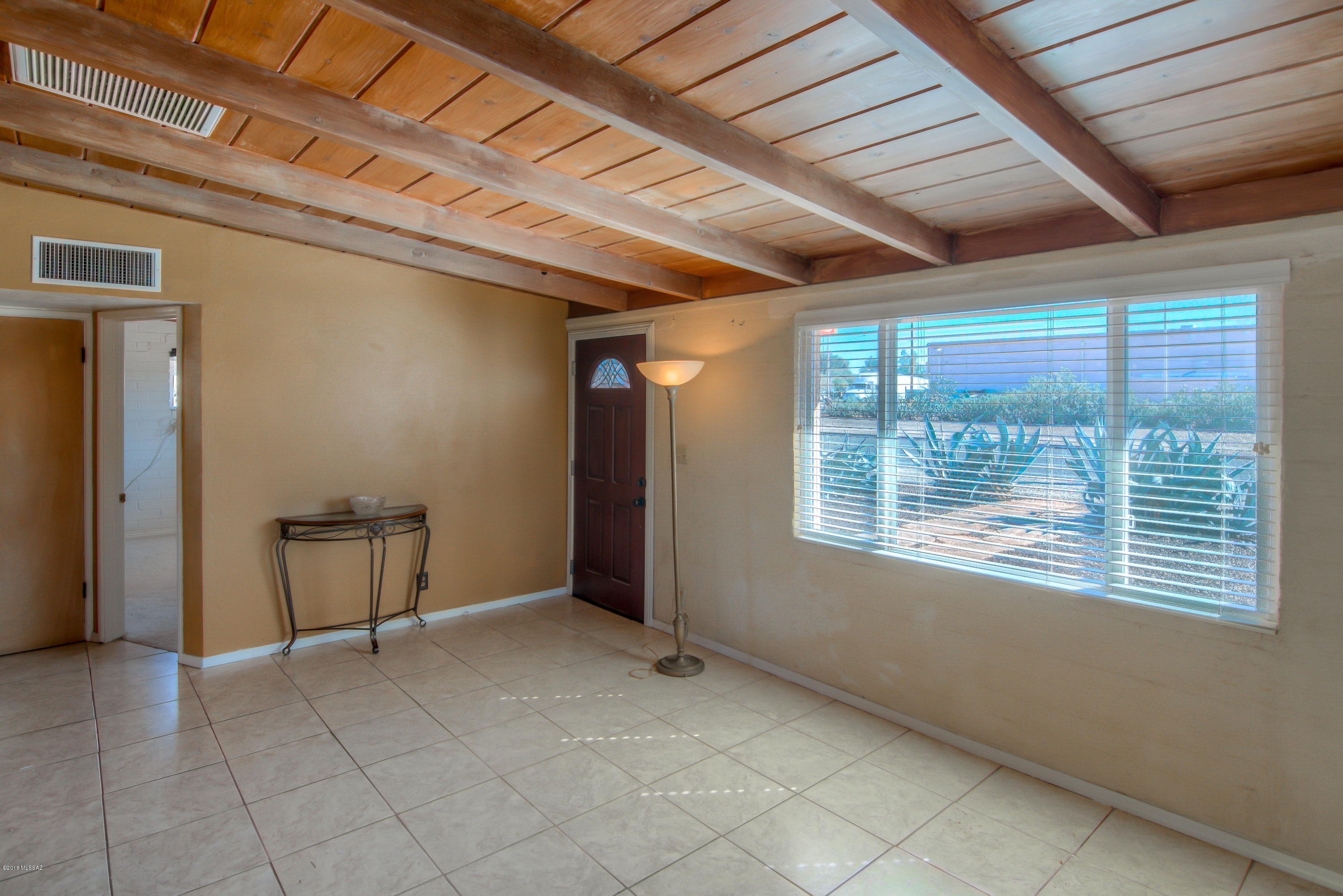 5645 E Bellevue Street