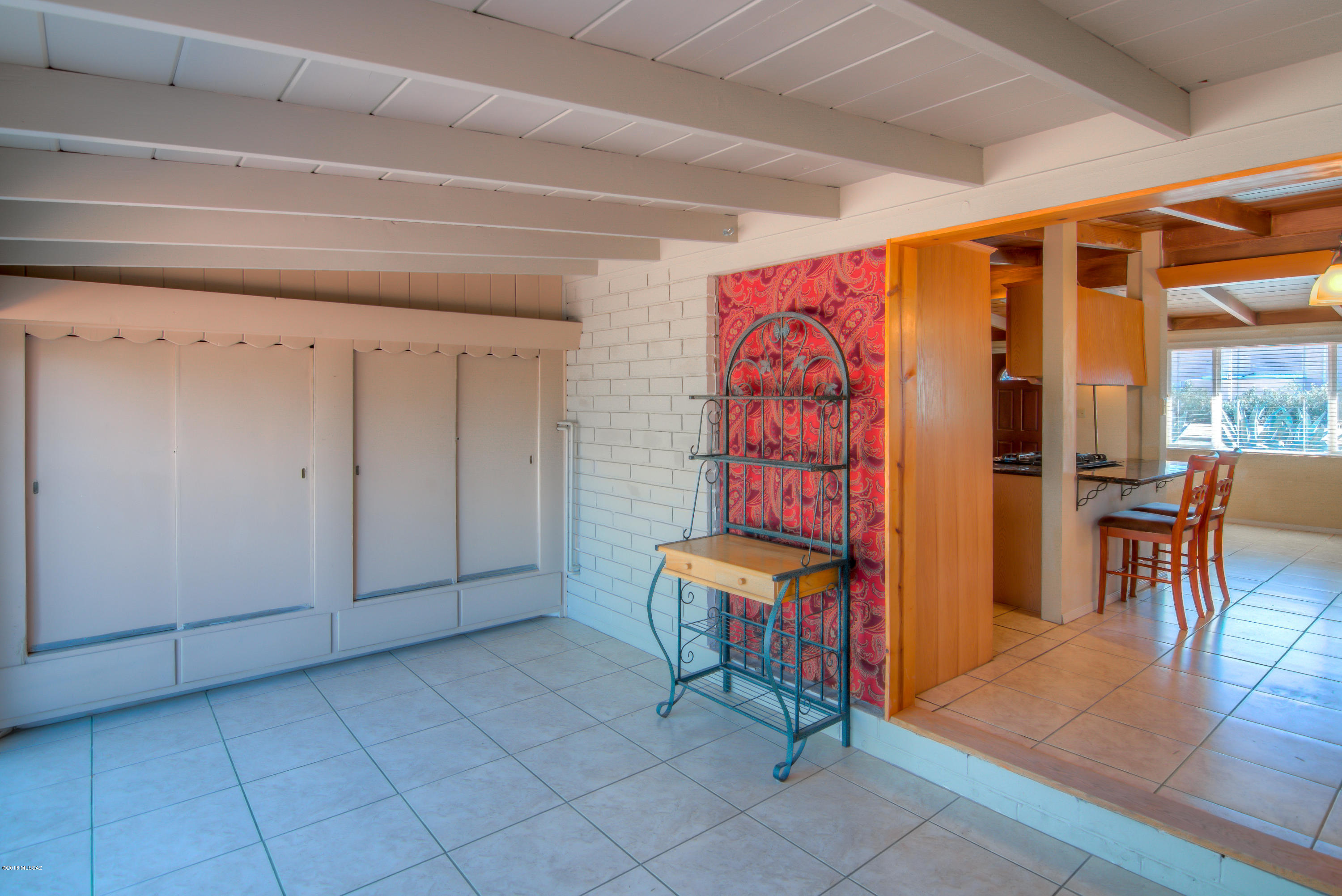 5645 E Bellevue Street