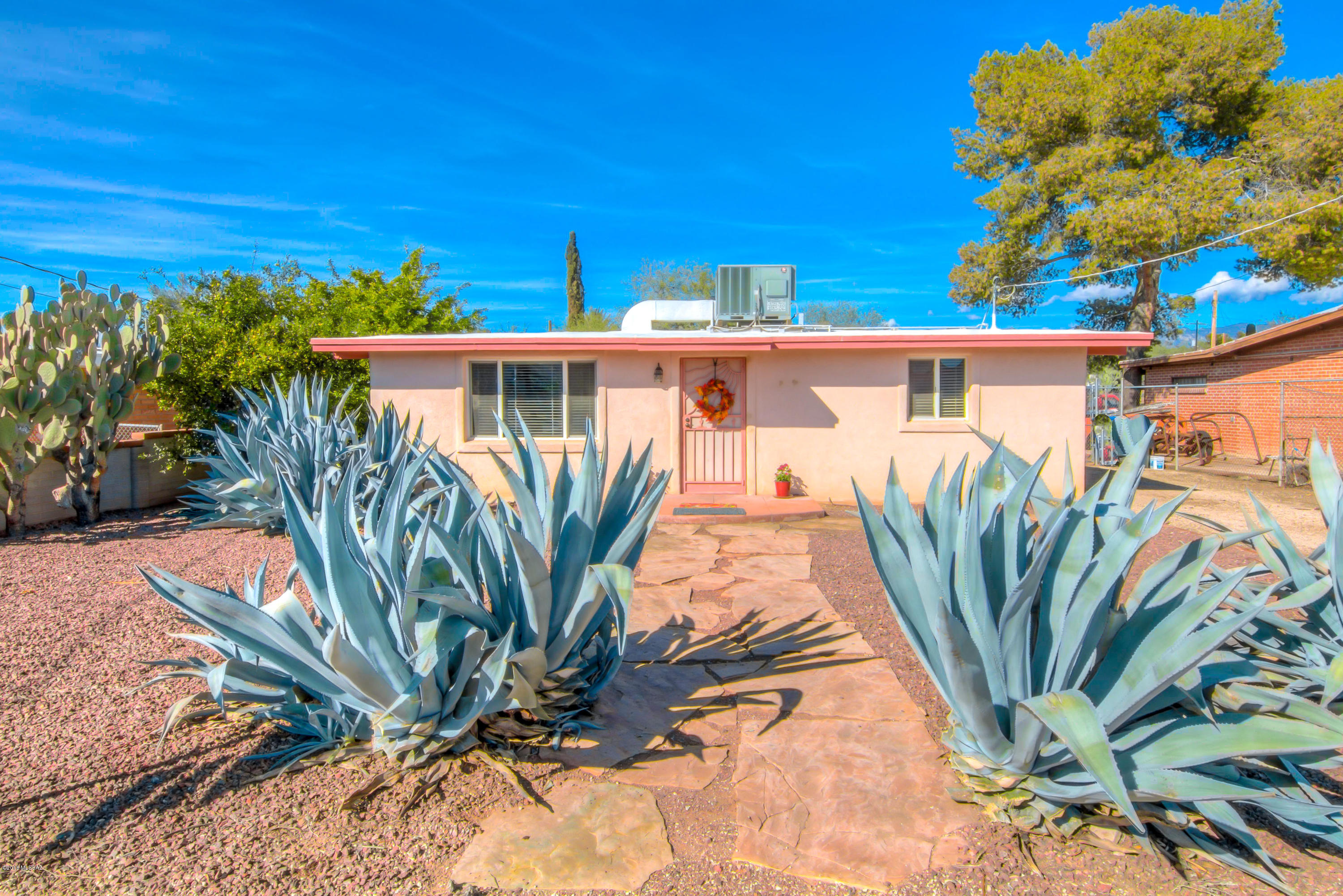 5645 E Bellevue Street