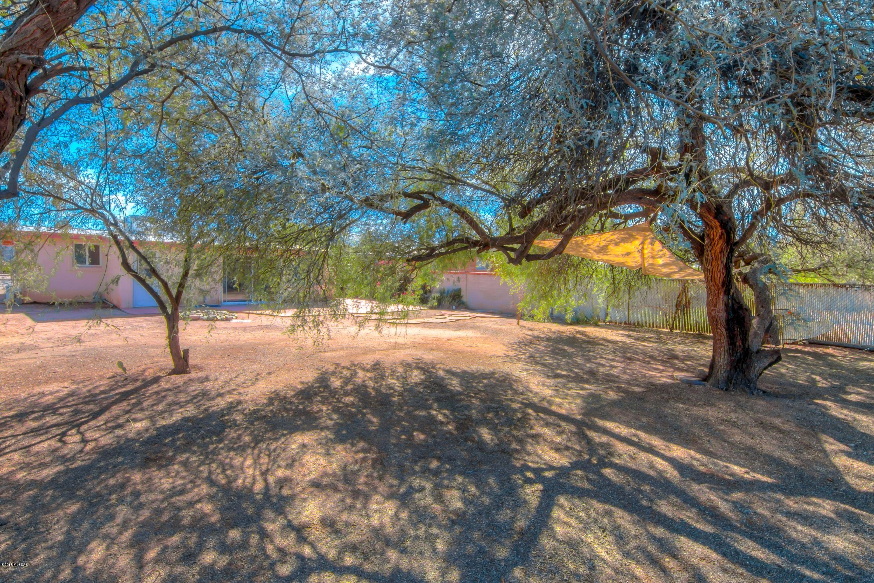 5645 E Bellevue Street