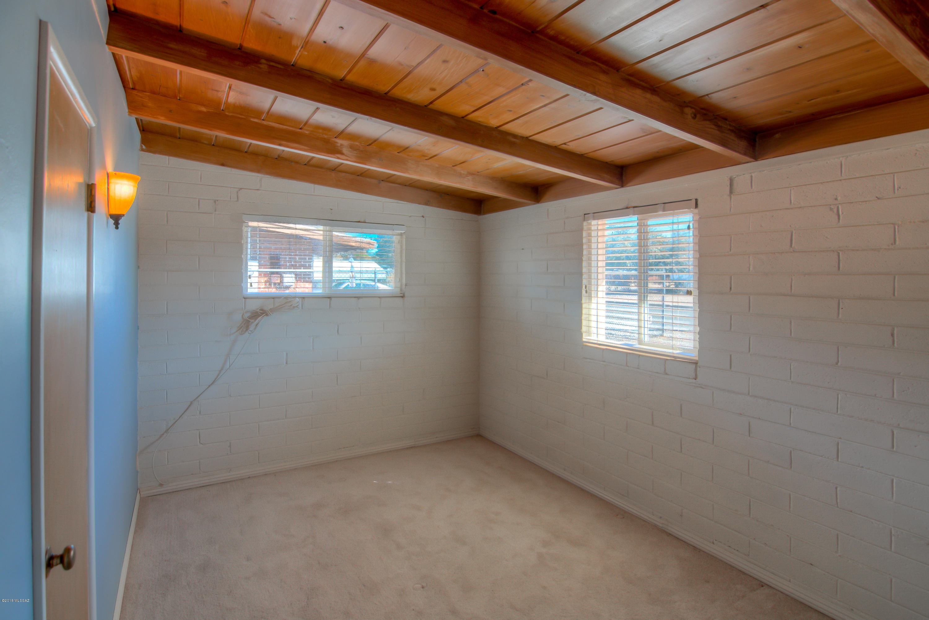 5645 E Bellevue Street