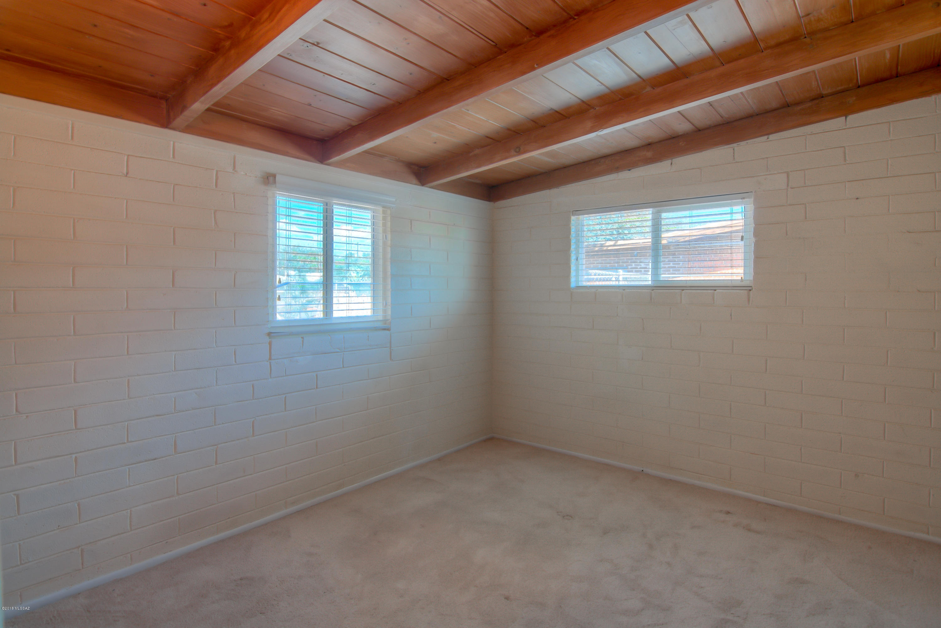 5645 E Bellevue Street