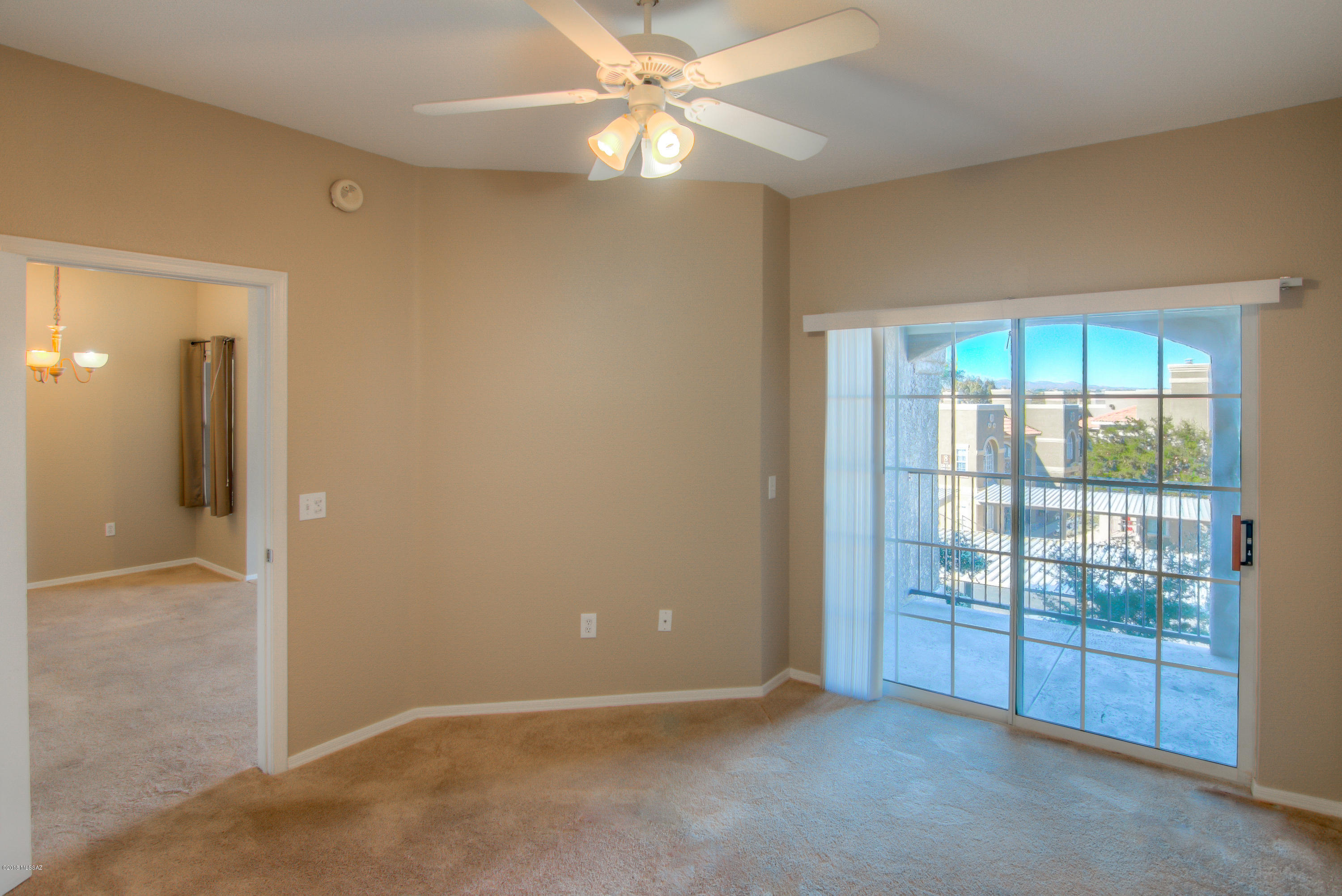 1500 E Pusch Wilderness Drive Unit: 15203