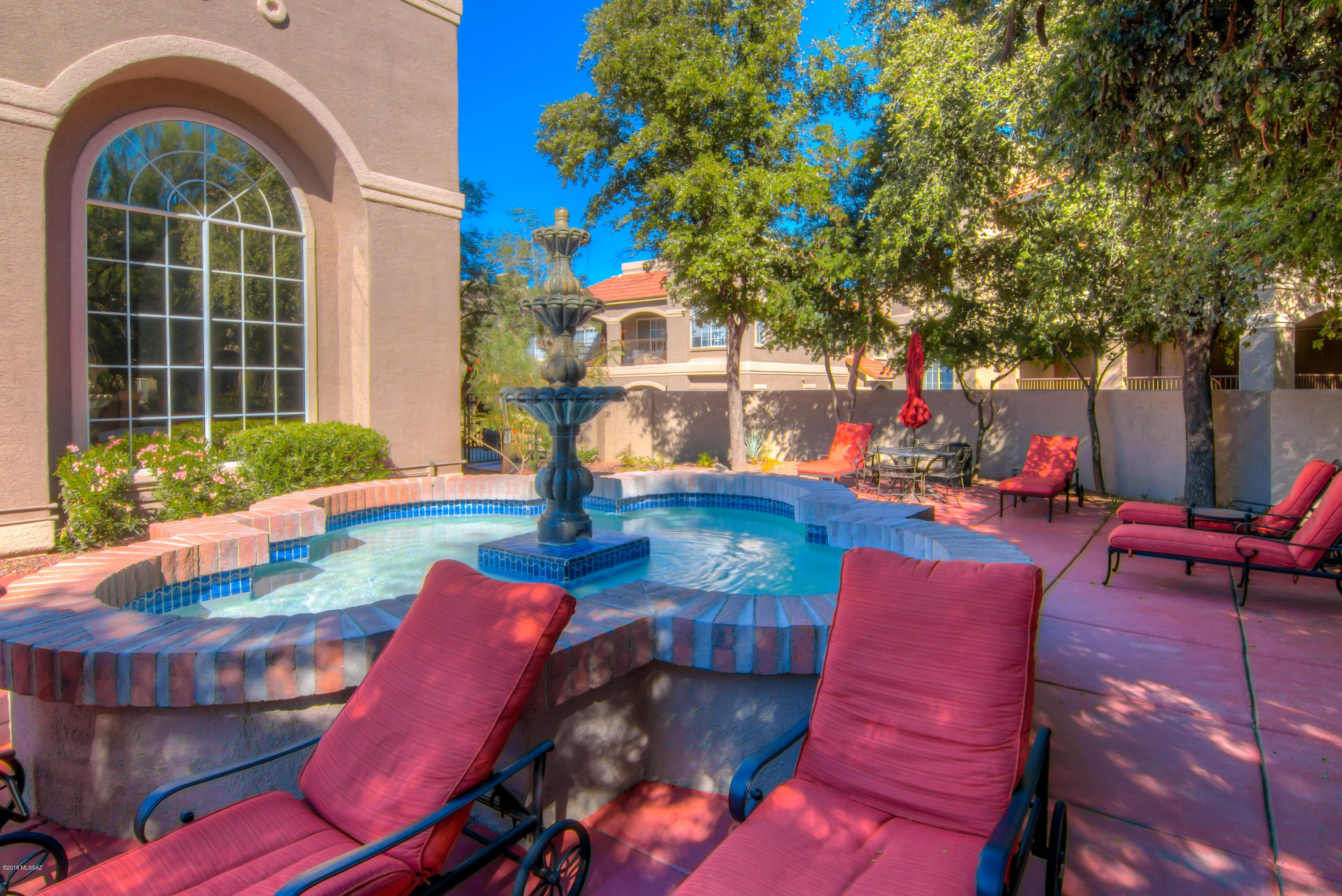 1500 E Pusch Wilderness Drive Unit: 15203