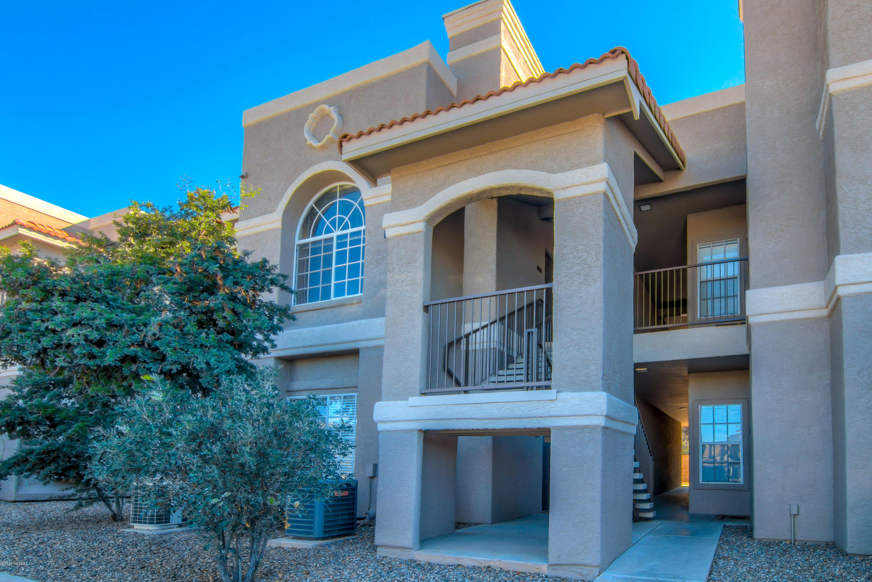 1500 E Pusch Wilderness Drive Unit: 15203