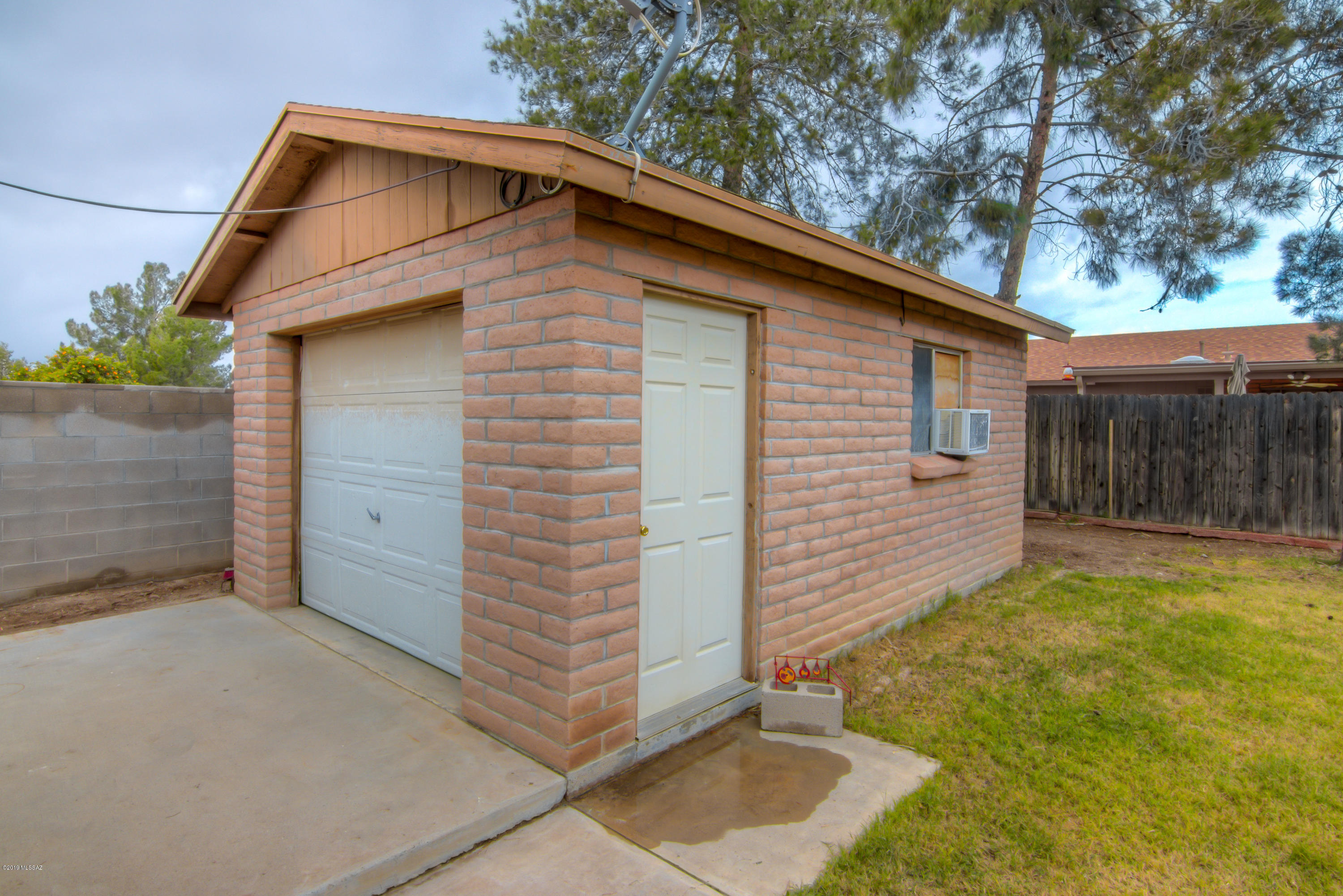 4776 W Cheetah Street