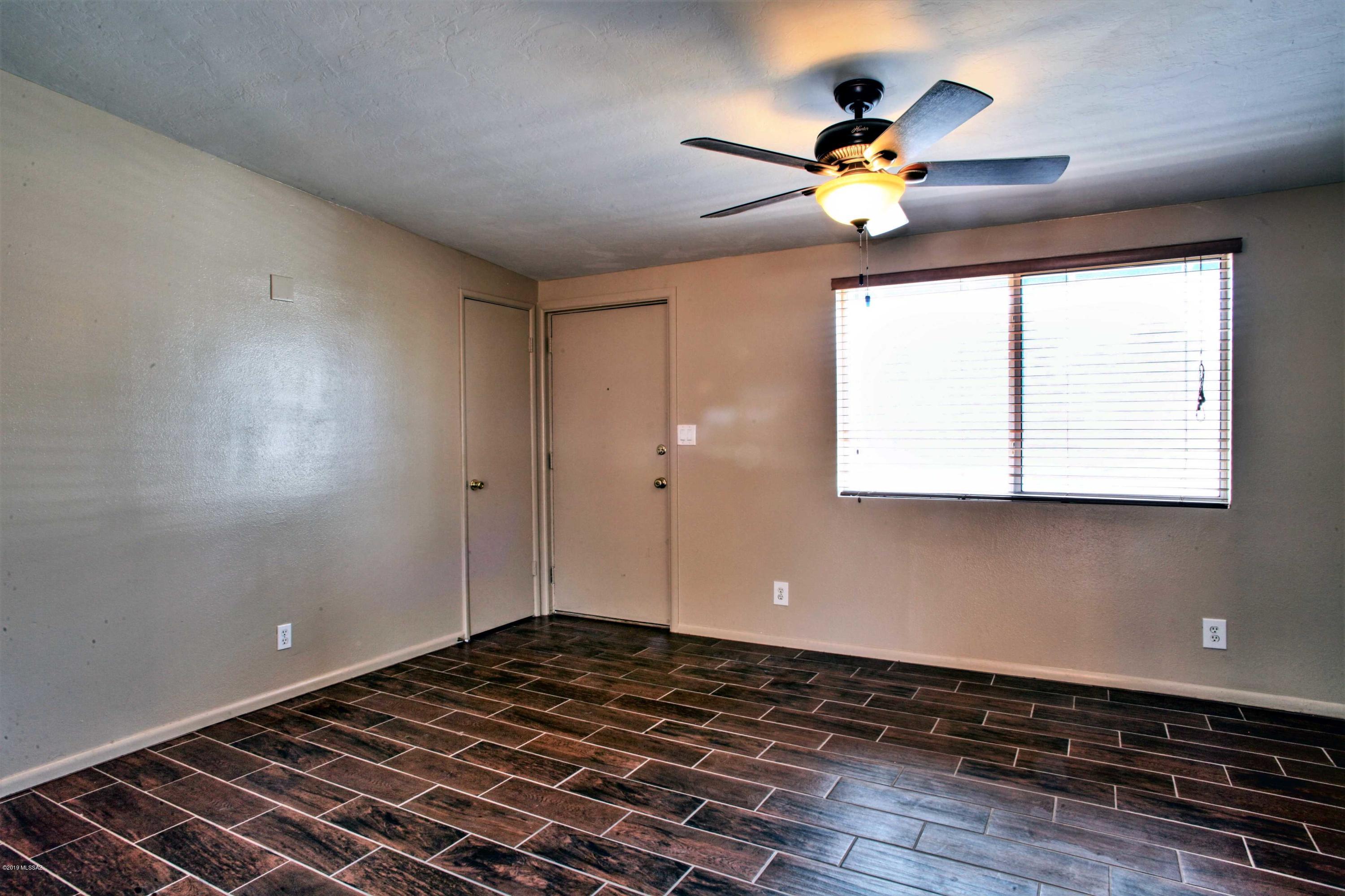 2801 N Columbus Boulevard Unit: 3