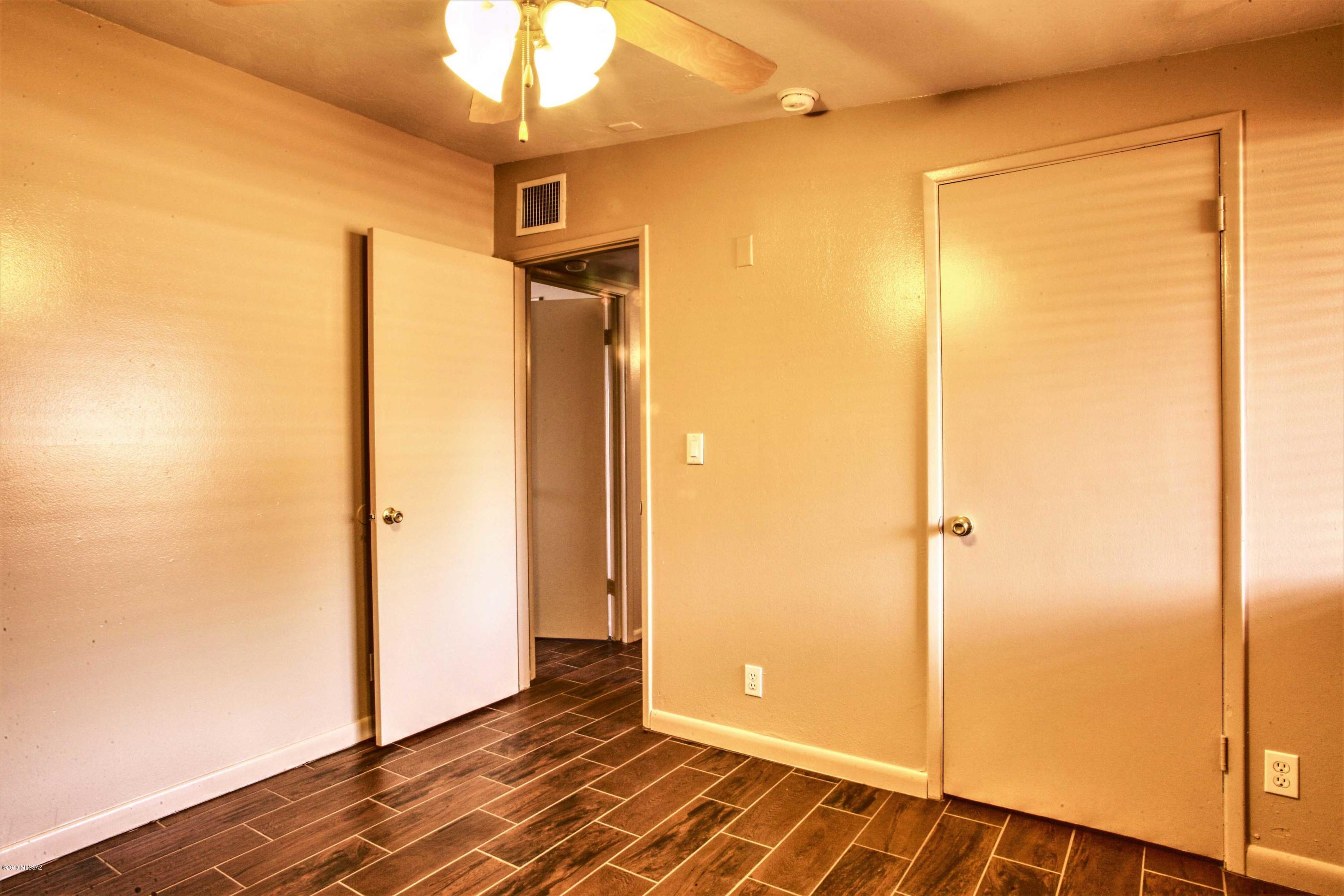 2801 N Columbus Boulevard Unit: 3