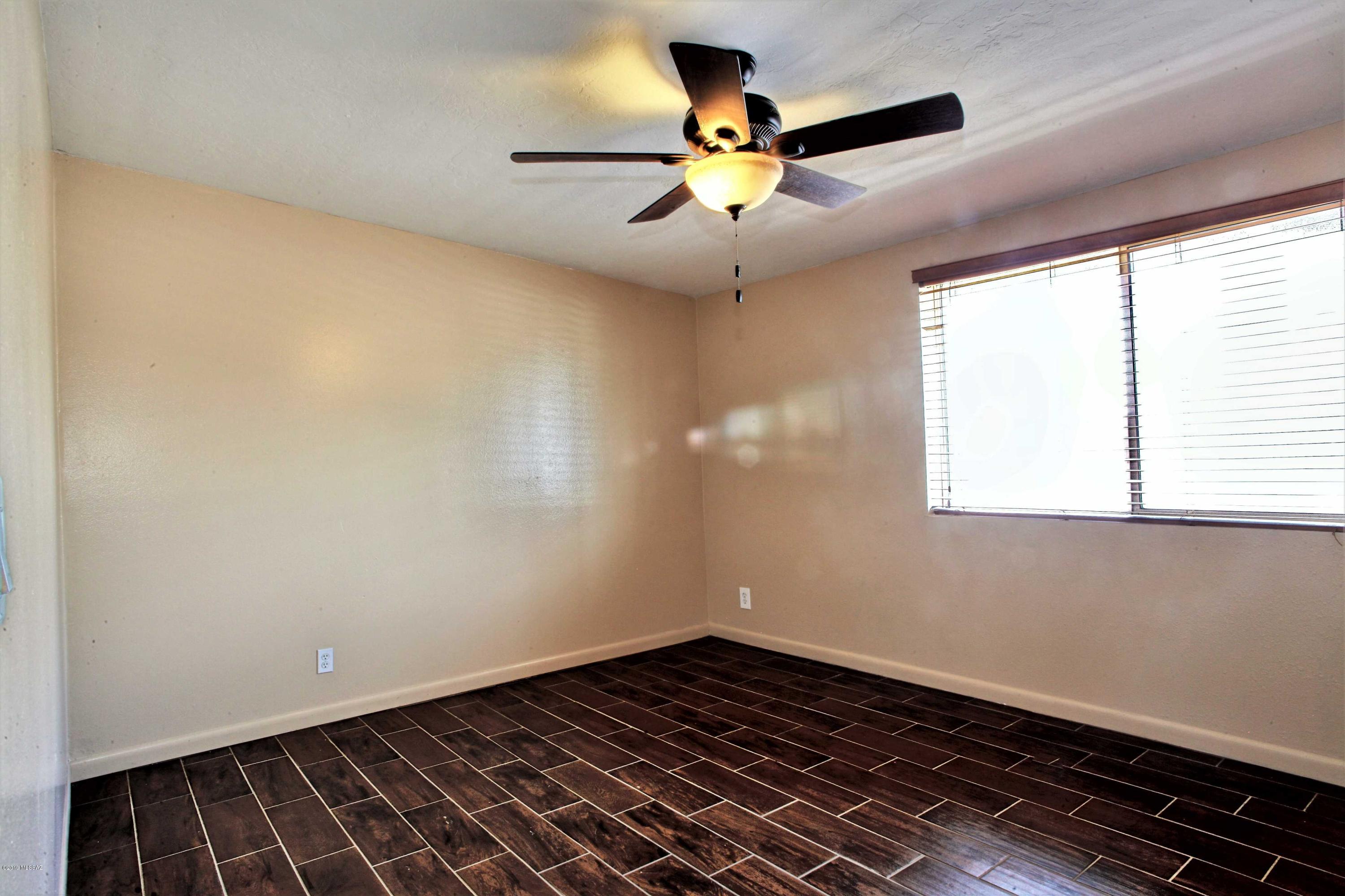 2801 N Columbus Boulevard Unit: 3